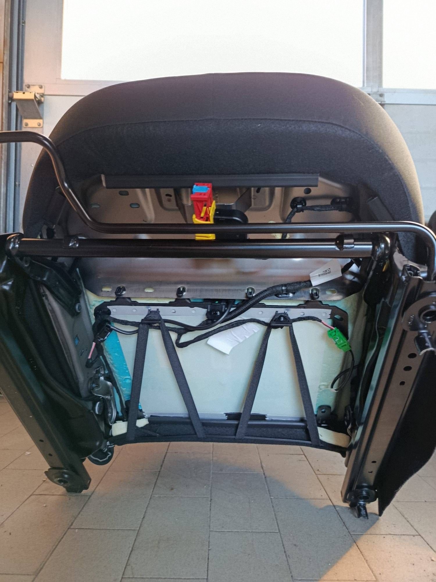seats side inner armrest Komplet Dacia Bigster ZLOTA NIC