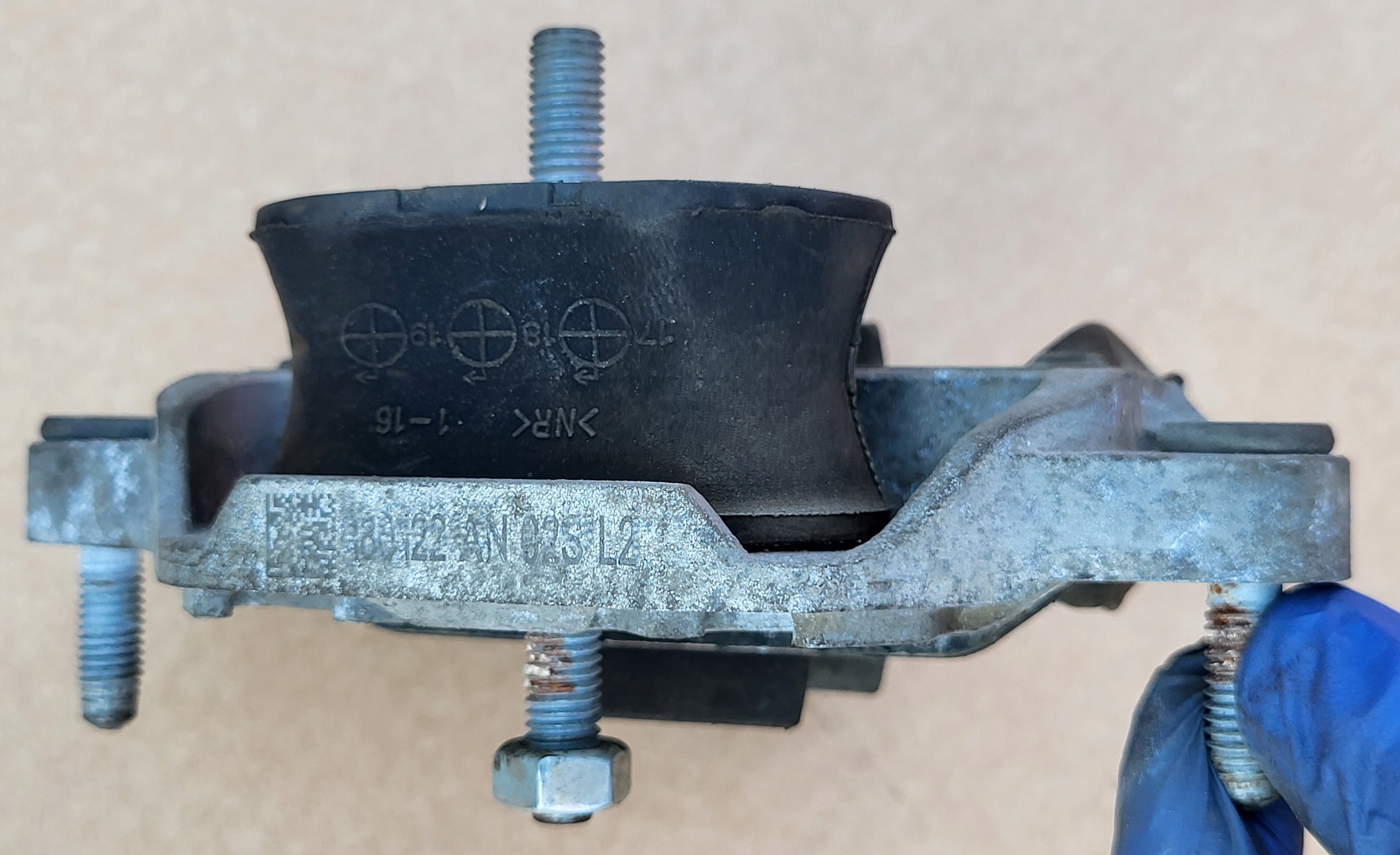 Support Support Boîte vitesse montage support patte Poignée Support plaque AUDI Q5 II 80A OE