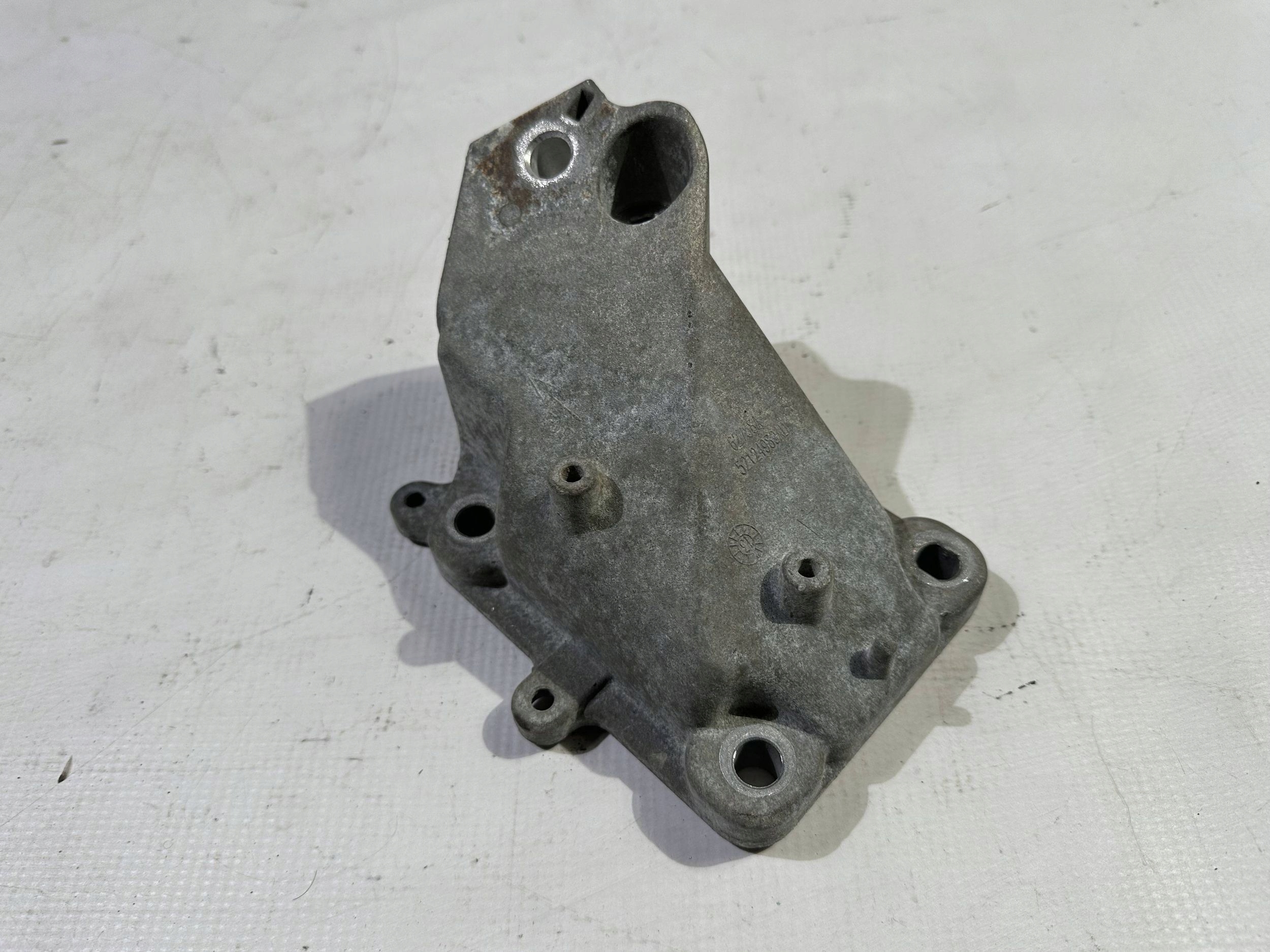 holder holder of the engine front front left Jeep Grand Cherokee WK2 2012+
