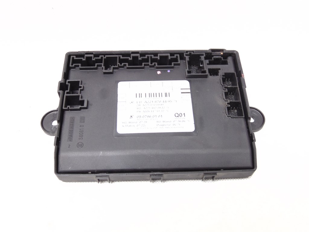 MODUŁ STEROWNIK DRZWI PRAWYCH PRZÓD A2218704495 MERCEDES S W221 05-09r