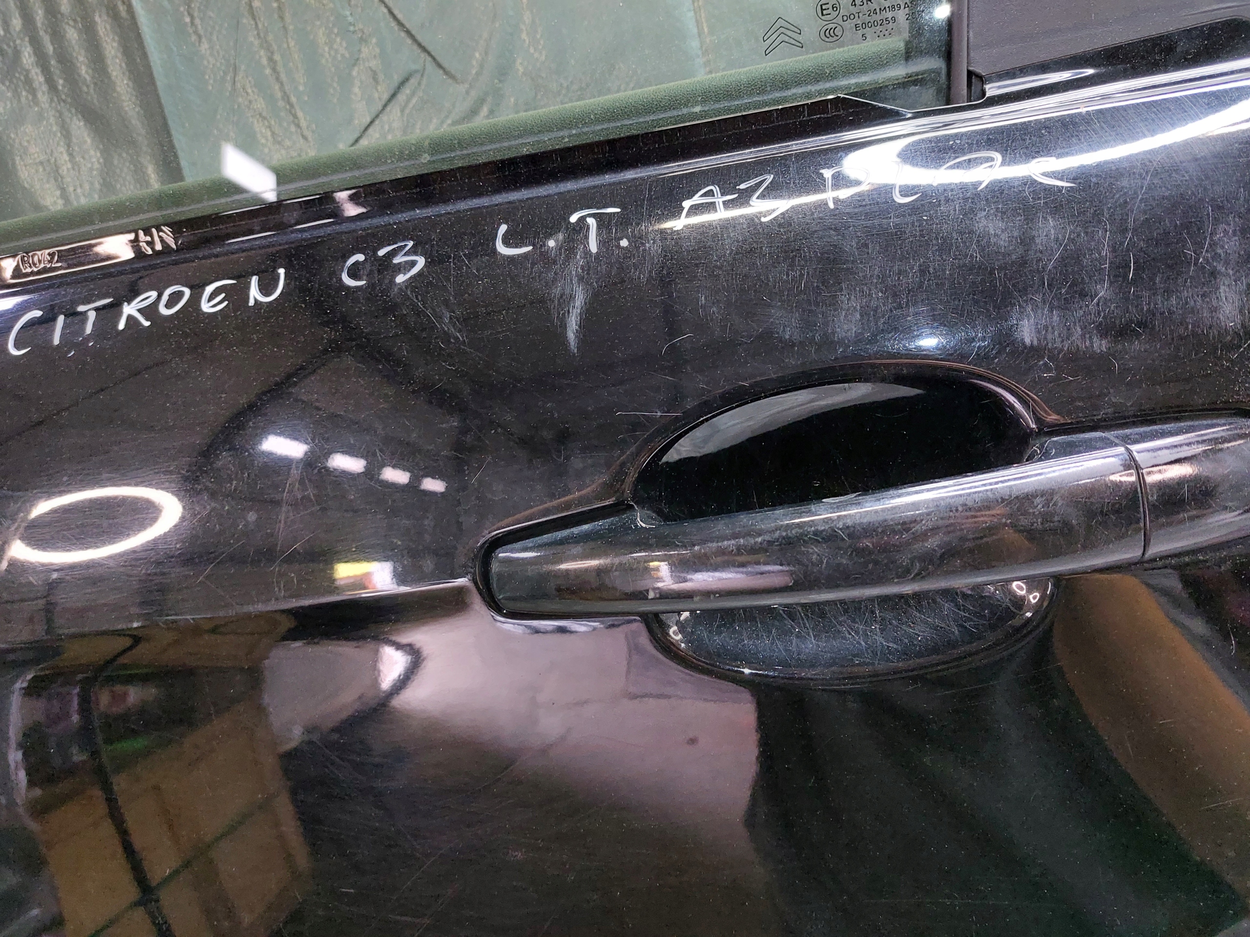 dvere Ľavé zadné CITROEN C3 a