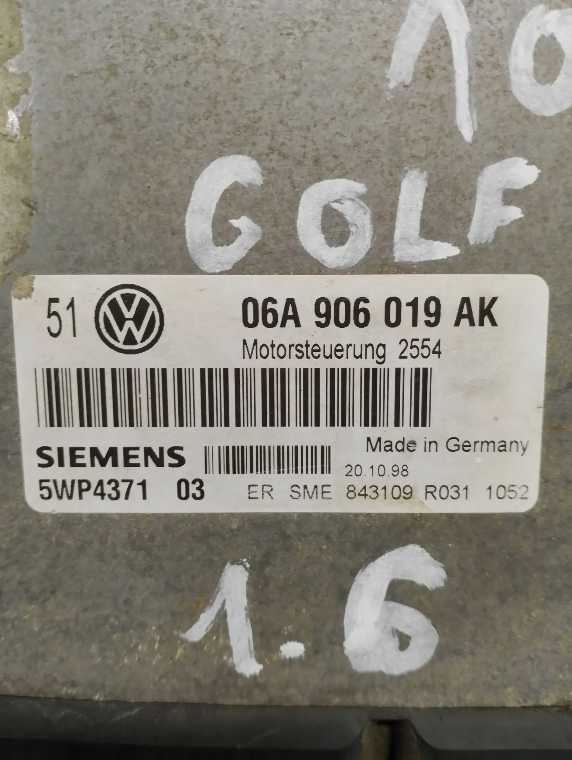 computer of the engine control unit VW GOLF 4 IV 1.6 06A906019AK