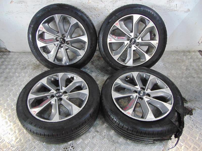 Колеса диски шини 205/55 / R17 Kia STONIC