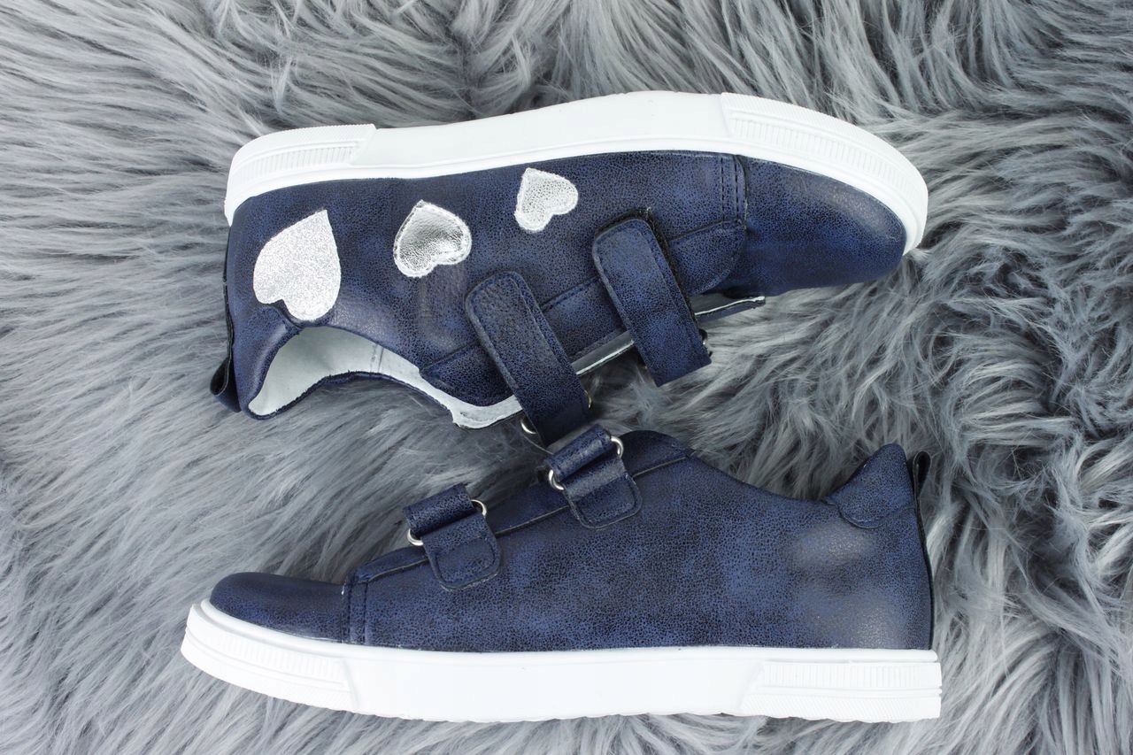 BUTY SPORTOWE DZIECIĘCE 26 GRANAT KORNECKI 6504 Marka Kornecki