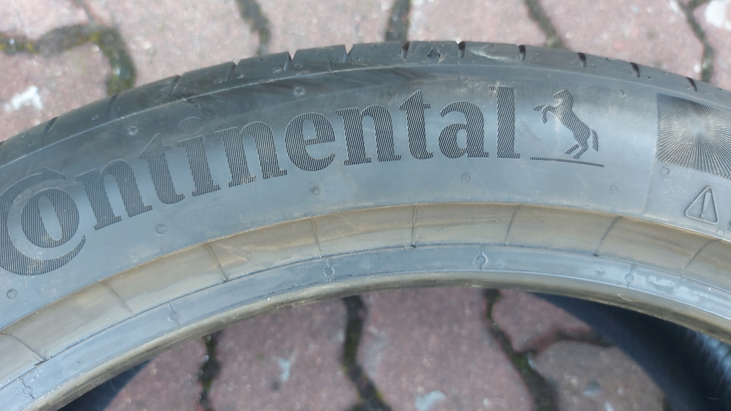 CONTINENTAL PREMIUMCONTACT 6 245/40R20 tyres summer 7mm