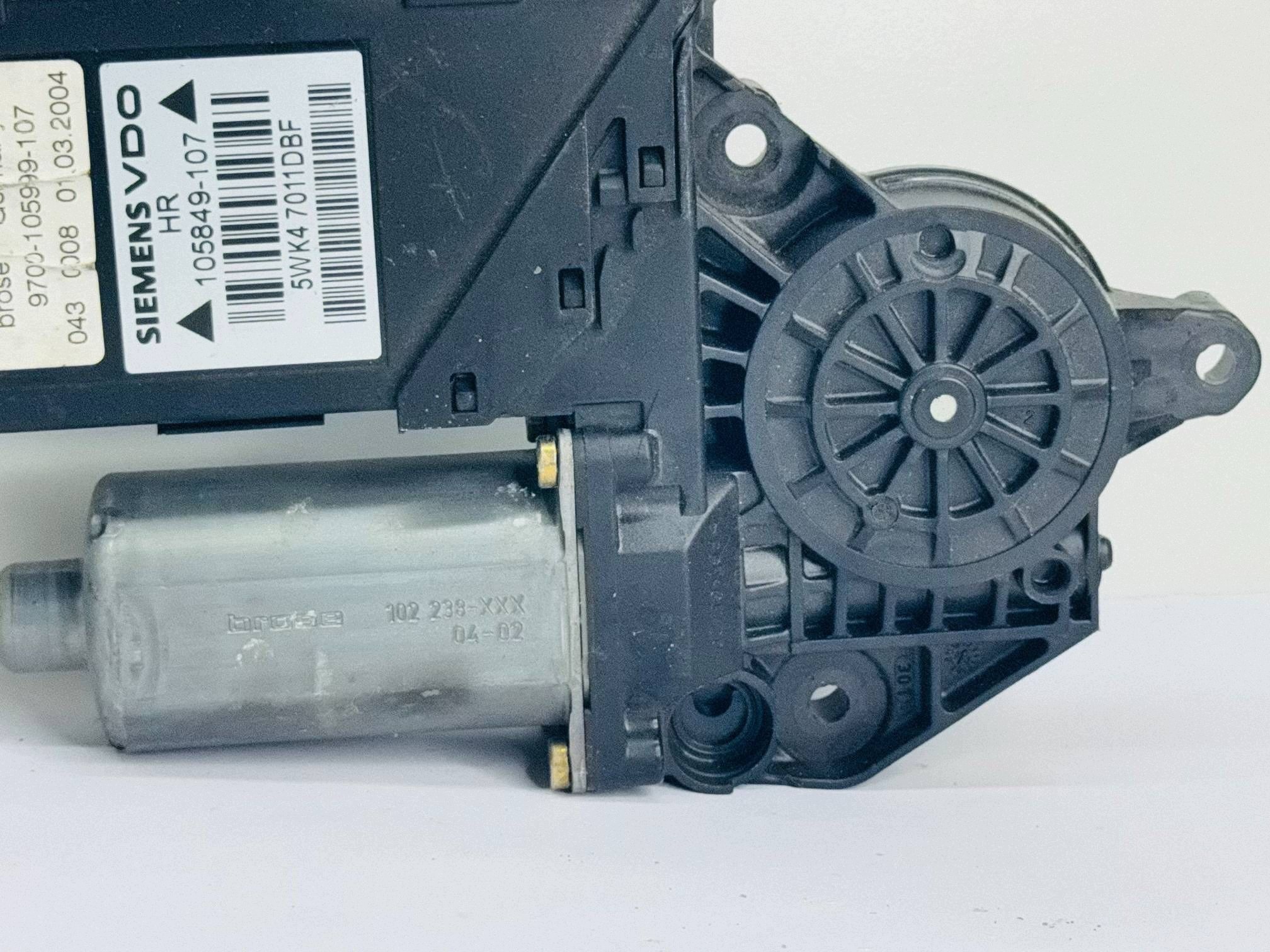 engine lifting windows right rear part Audi A4 B6 00-04 8E0959802A 0130821766
