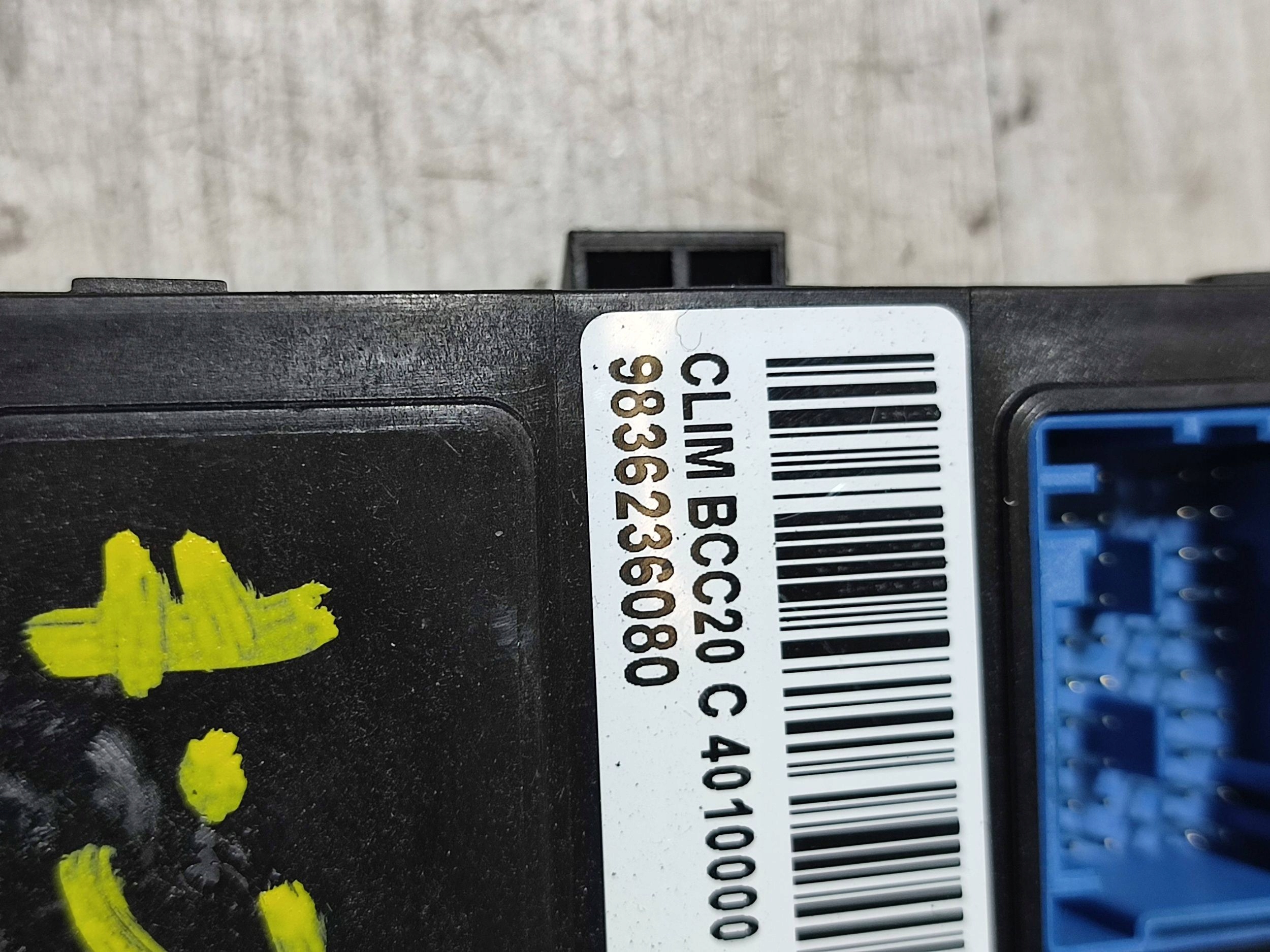 Opel Corsa F 2020 module / control unit of the air conditioning