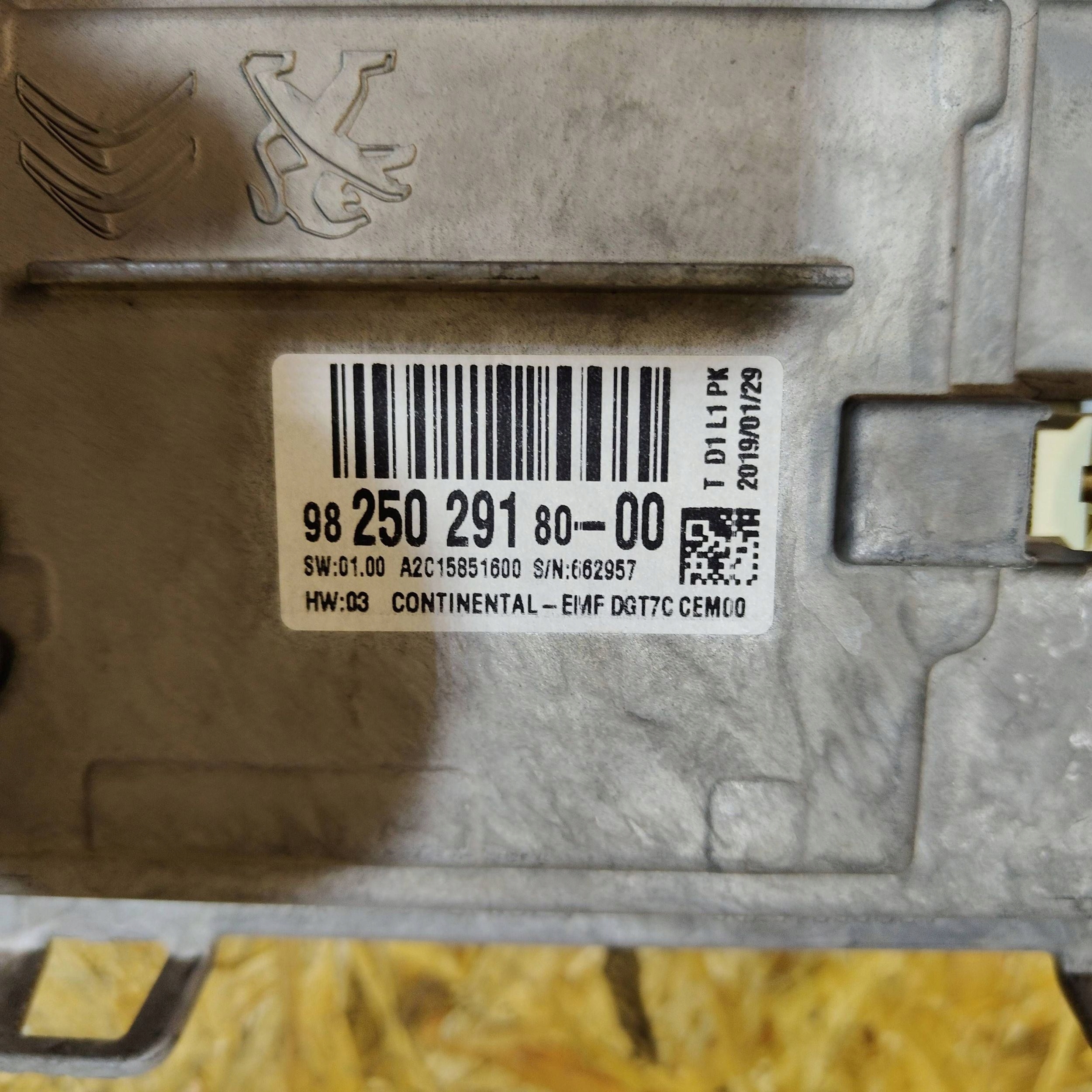 Schermo Peugeot 2008 e 9825029180