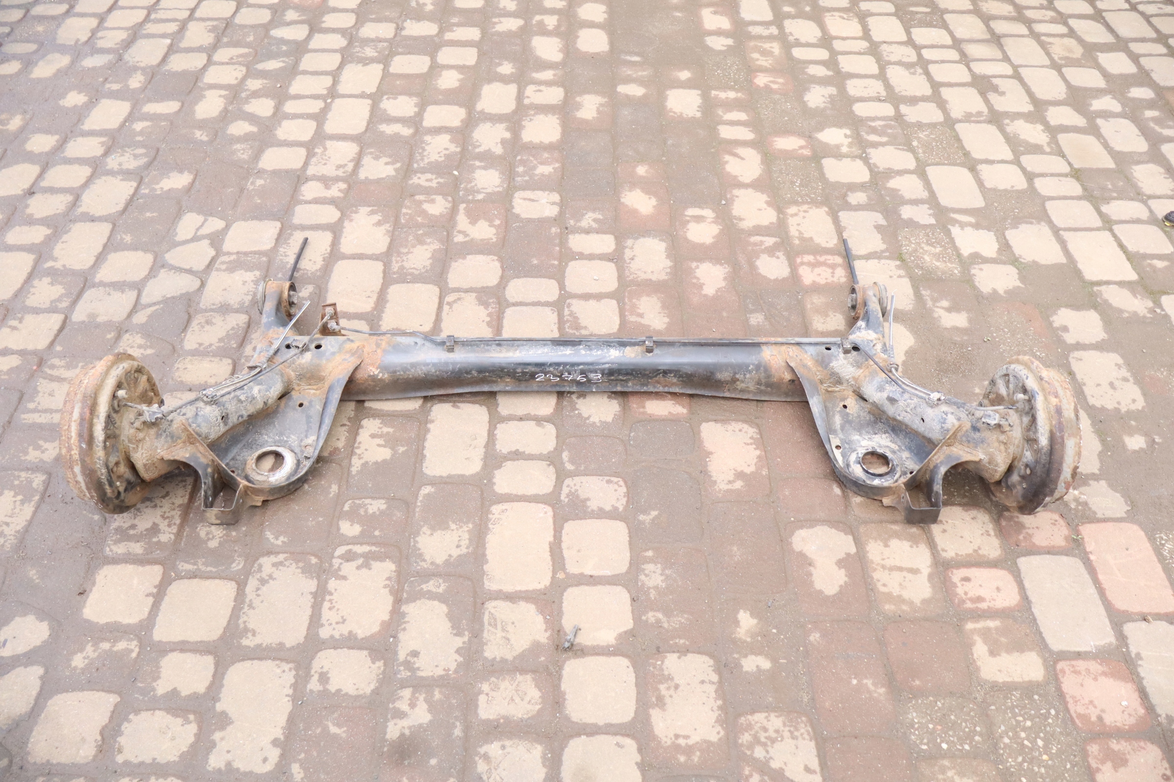 BELKA ZAWIESZENIA TYLNA SKODA CITIGO