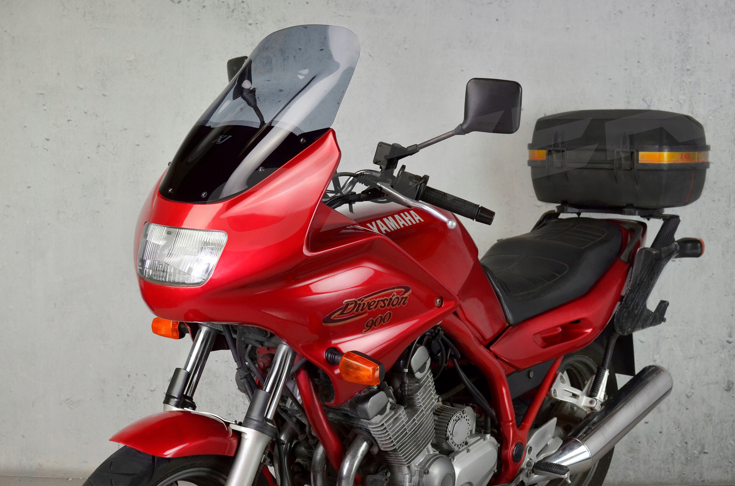 SZYBA MOTOCYKLOWA TURYSTYK YAMAHA XJ 900 DIVERSION S Stan opakowania oryginalne