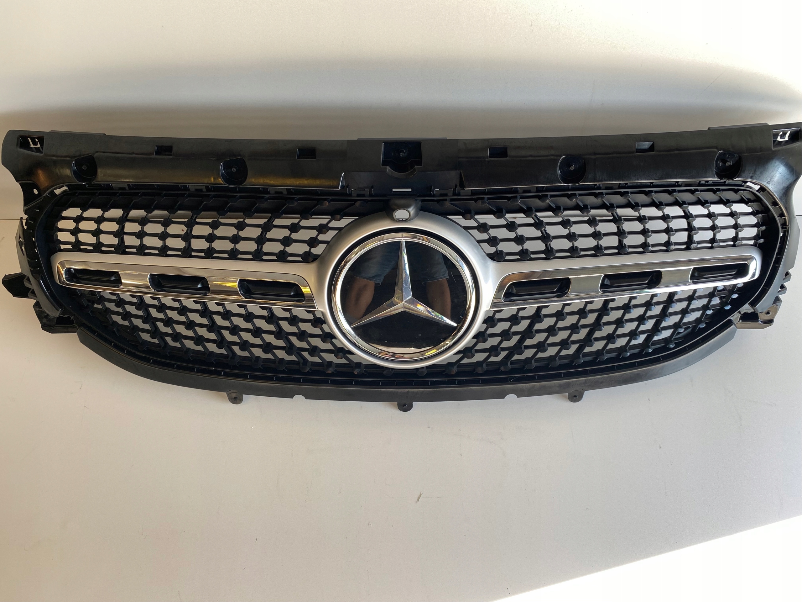 ATRAPA MERCEDES GLA 247 Amg