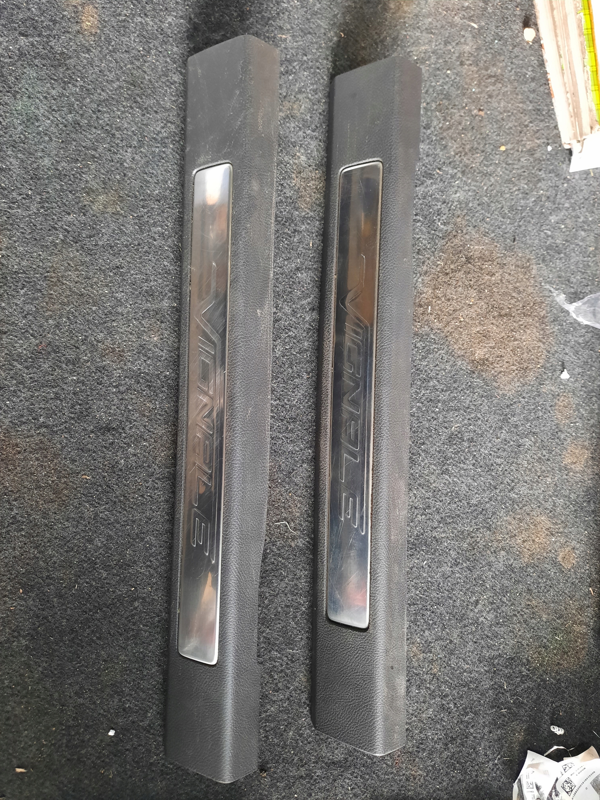 98 LISTWY OZDOBNE PROGI VIGNALE FORD MONDEO MK5