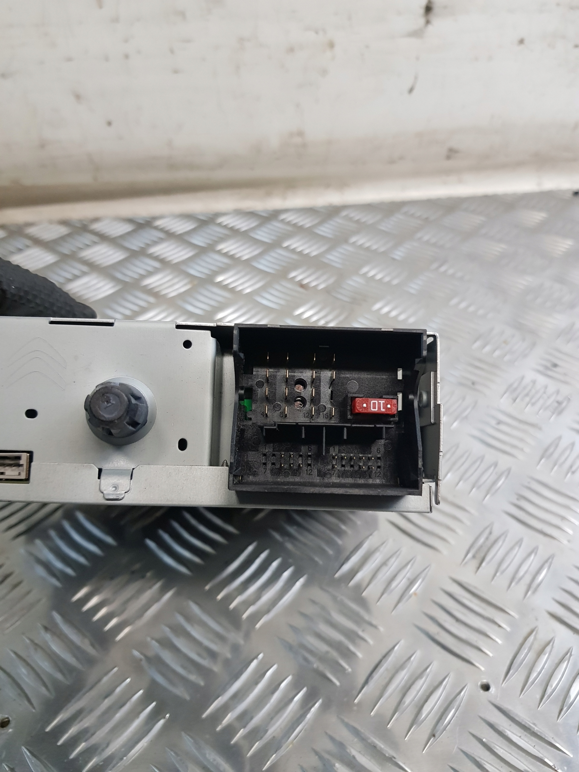 RADIO CITROEN C-ELYSEE II 18r. OE 98134281ZD00