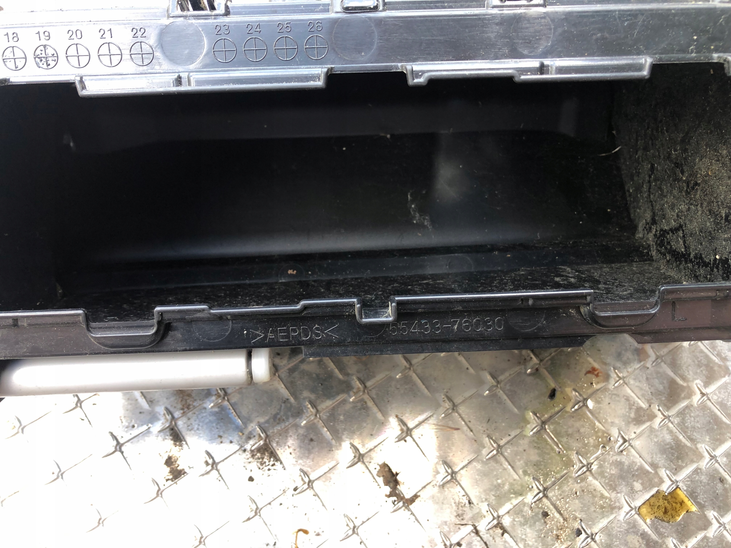 Boîte a gant passager Passegers LEXUS UX250H 55433-76030