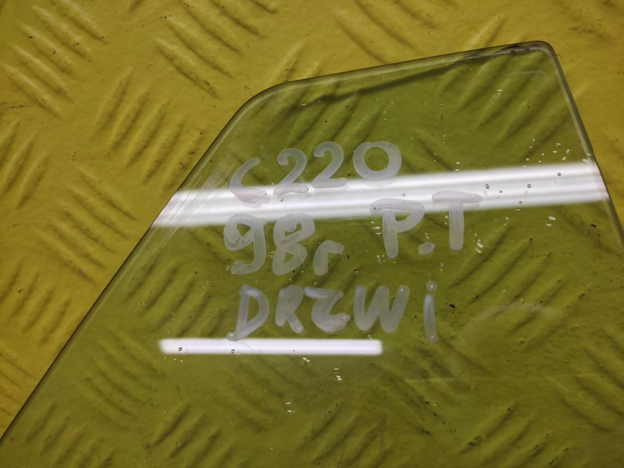 MERCEDES C 220 window door right rear part