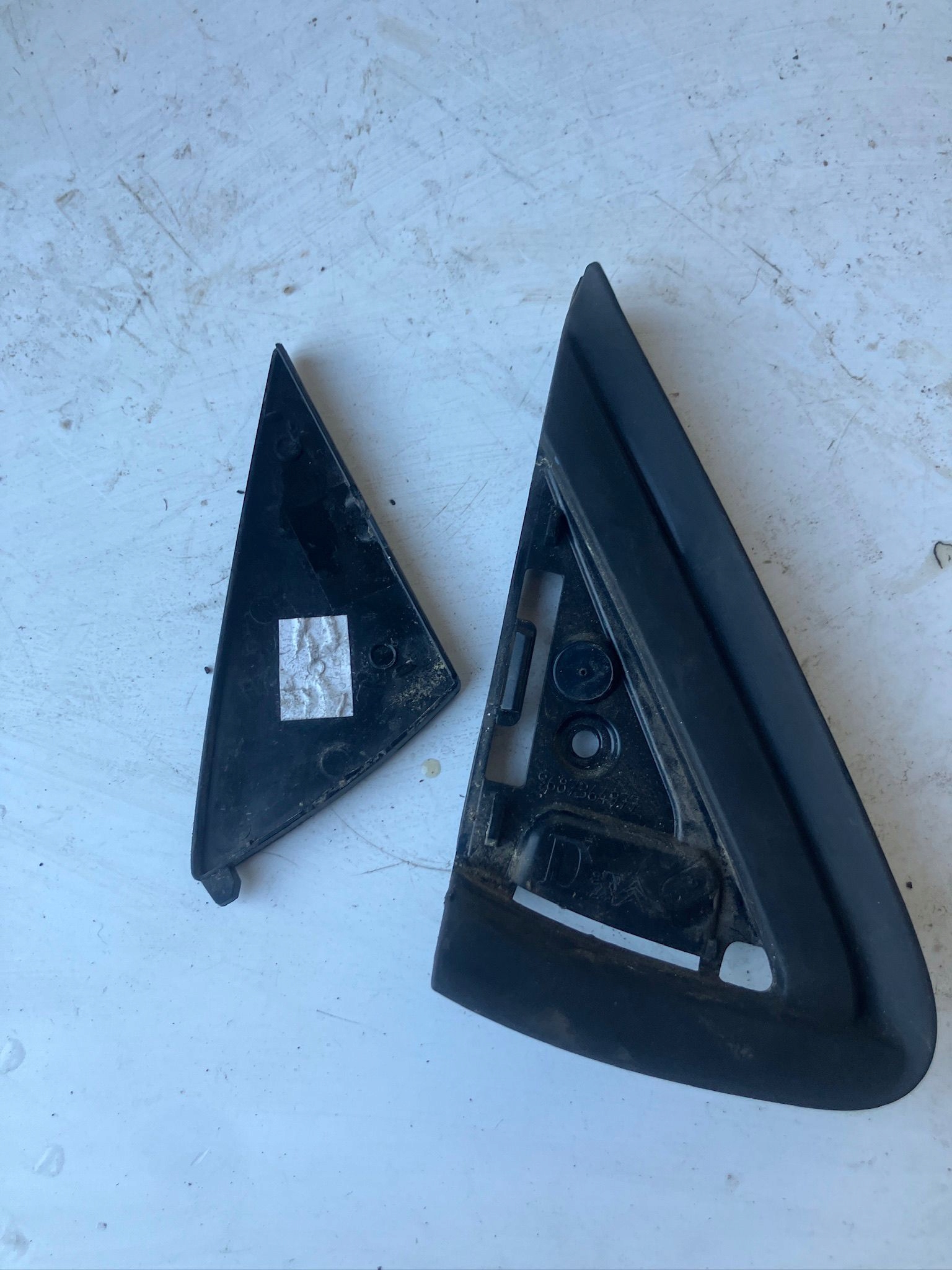TROJKAT parafango sinistra Anteriore CITROEN C4 II B7 #7