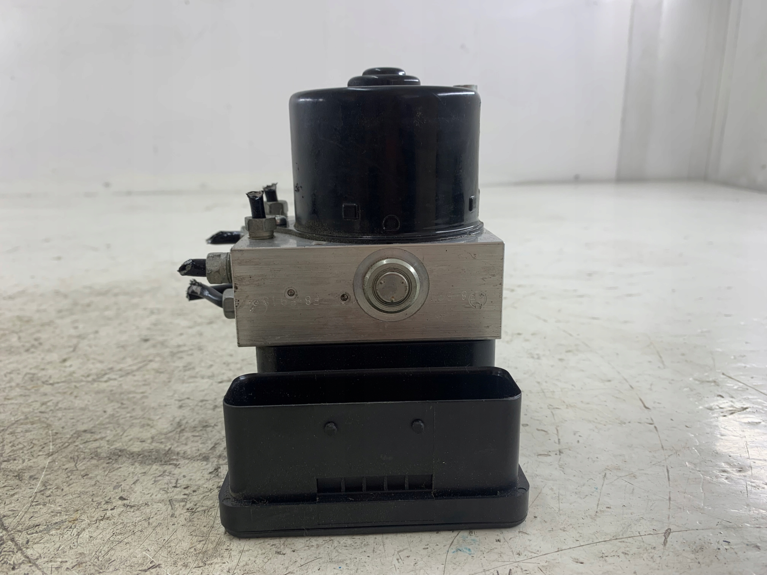 BMW E90 E91 E87 E81 pumpa ABS 6776056 6776055