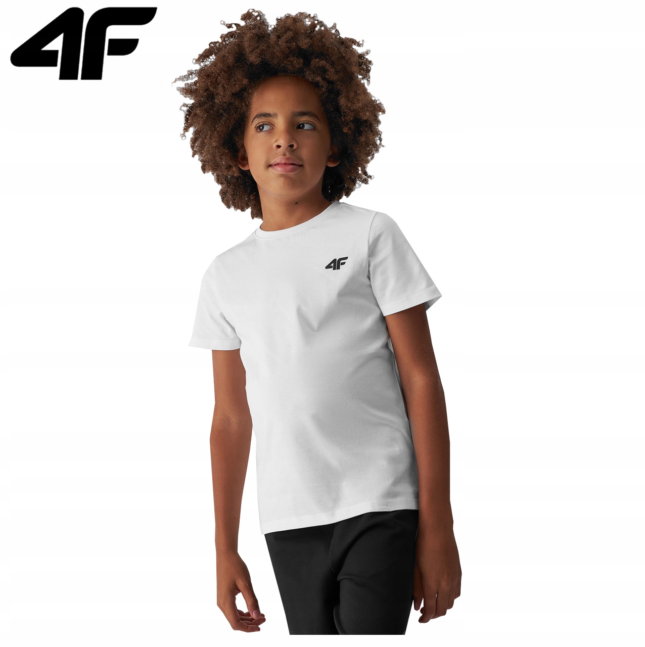 STRÓJ SPORTOWY CHŁOPIĘCY 4F NA WF TRENINGOWY T-SHIRT SPODENKI WOREK 134/140 Bohater brak