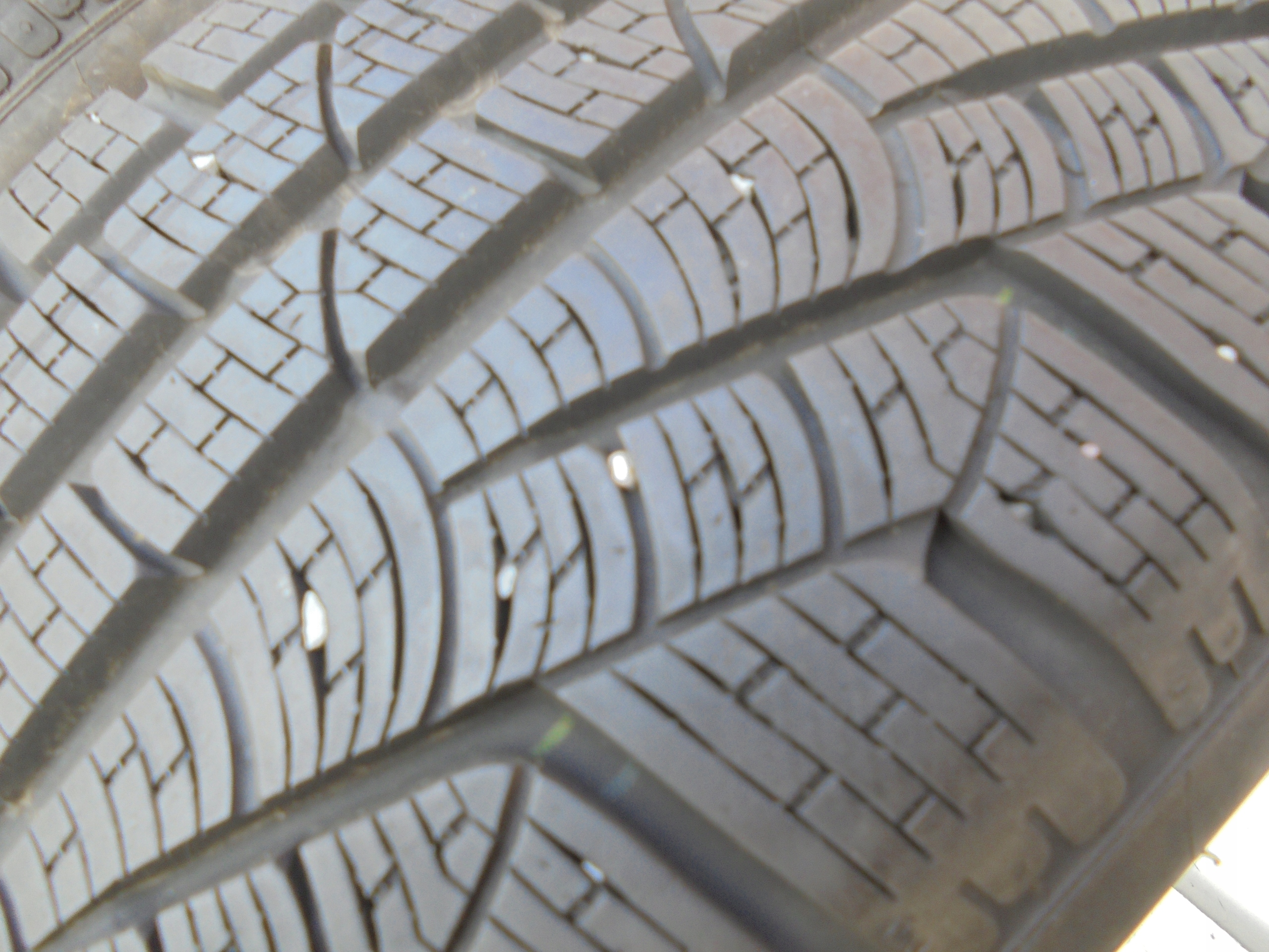 OPONY ZIMOWE PIRELLI 225/50 R18 !!! (U912) EAN (GTIN) 3528704772001