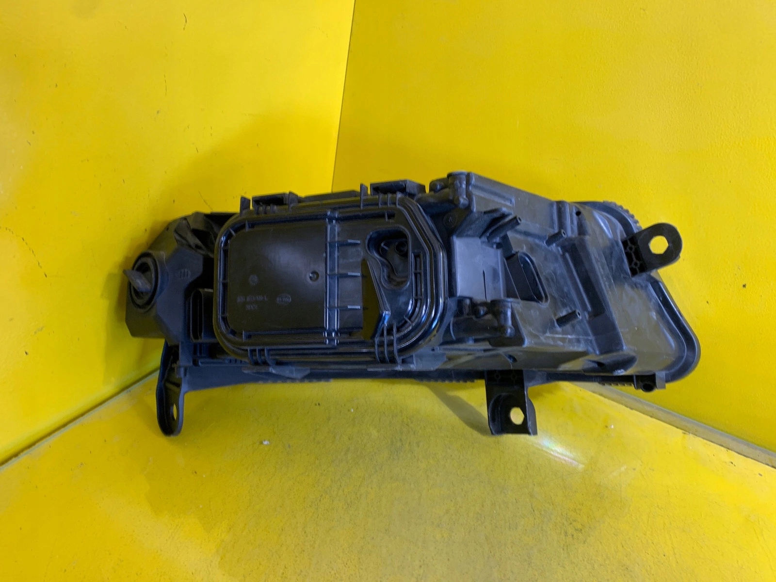 light left front AUDI A6 C6 4F0 BI-XENON 4F0941003