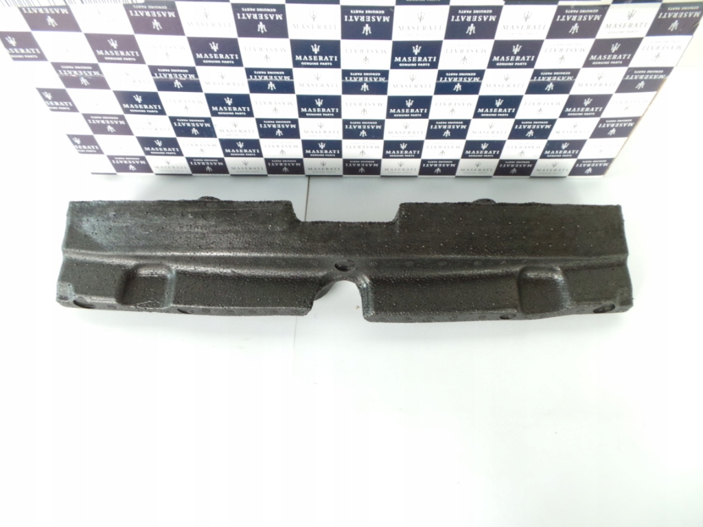 670037127 - Амортизатор бампера Maserati Quattroporte