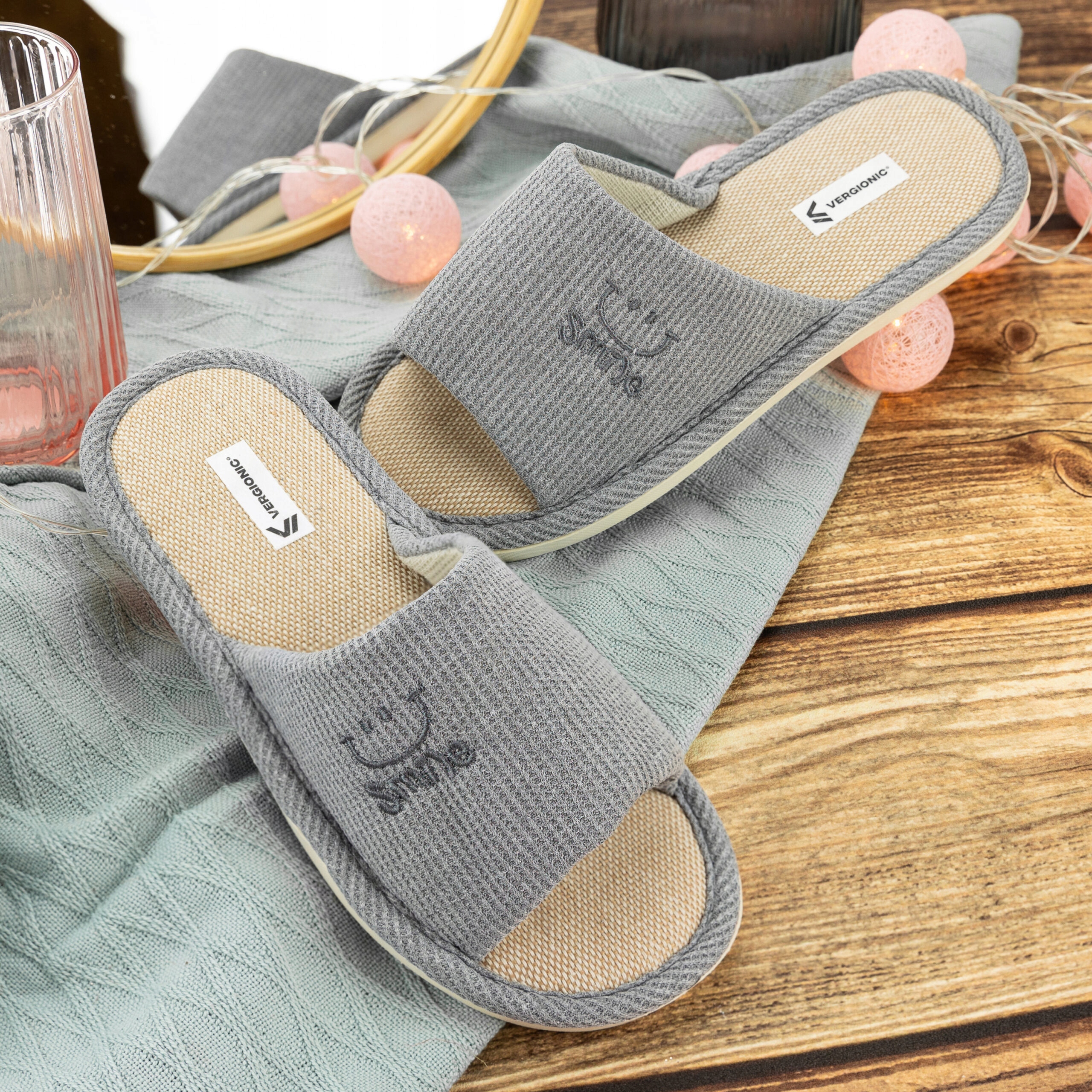 KLAPKI kapcie BUTY PANTOFLE domowe CIAPY materiał Rozmiar 38-39