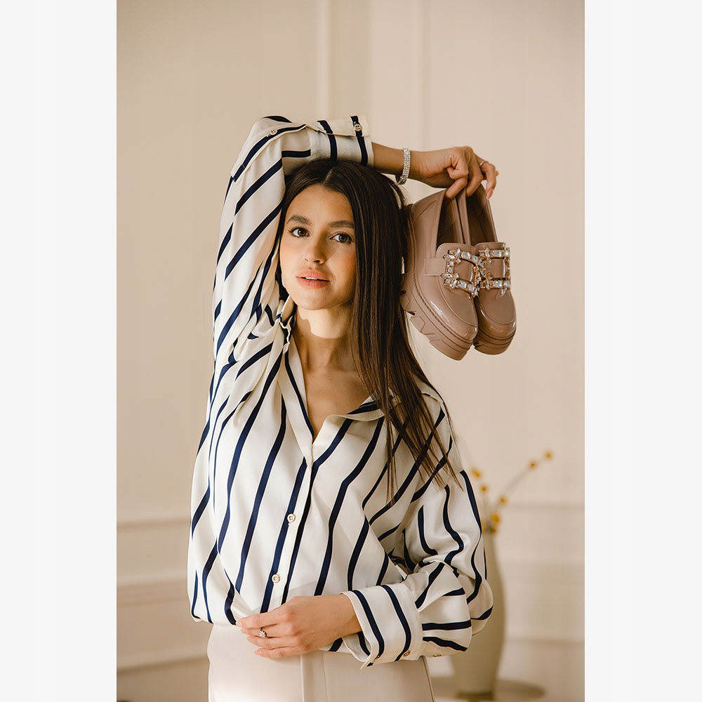 MOKASYNY DAMSKIE LAKIEROWANE PÓŁBUTY Z OZDOBĄ r 40 Rozmiar 40