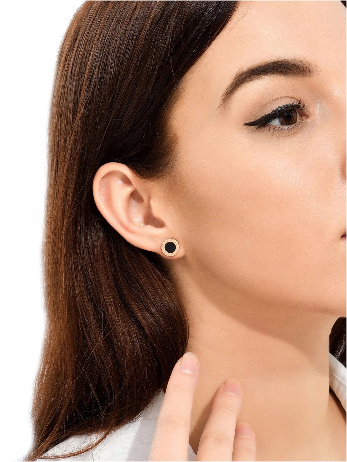 

Kolczyki Złote Czarne Sztyft Koła Rzymskie Boho