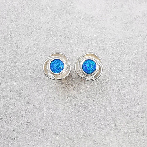 Stříbrné náušnice s růžičkami a modrým opálem