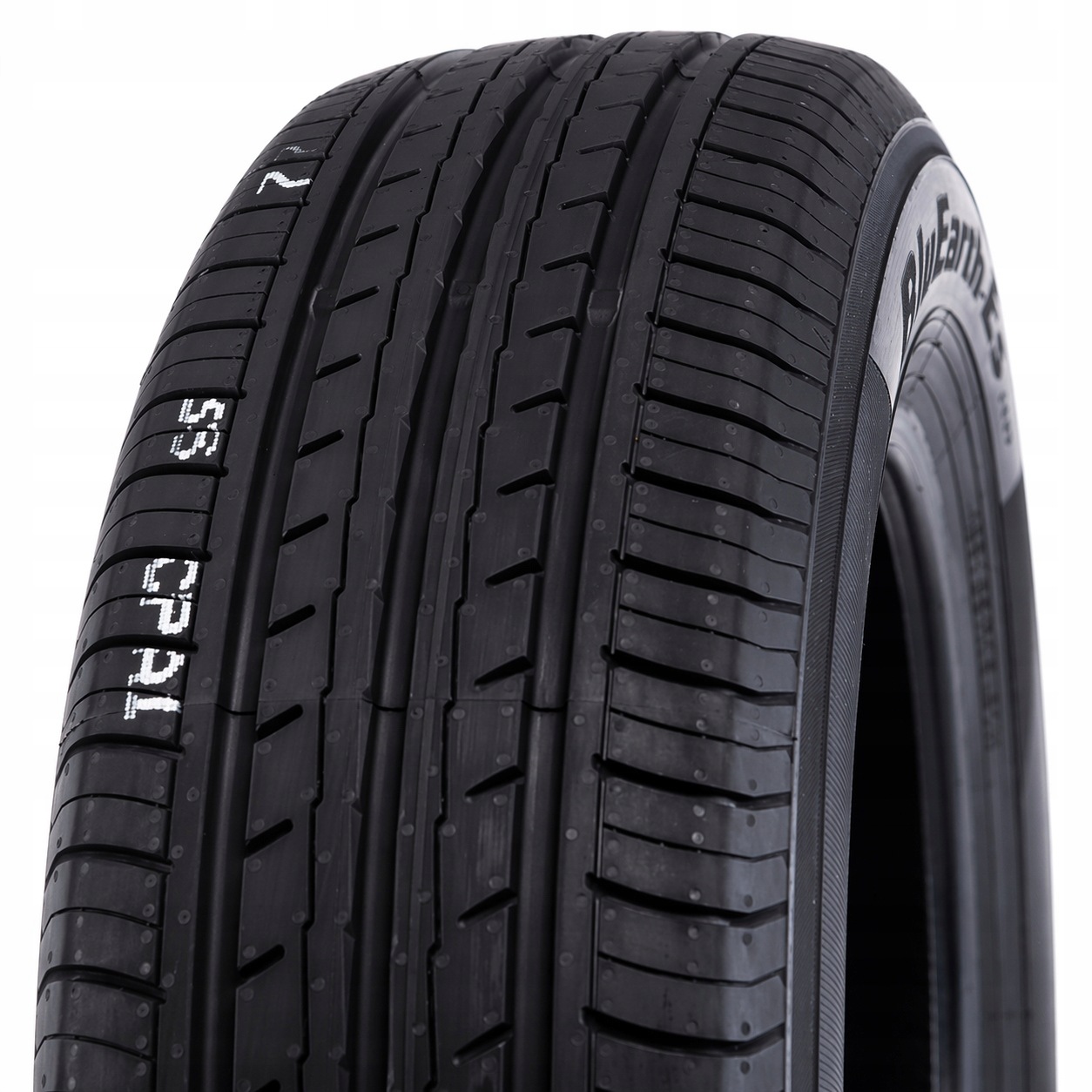 4x Opony Letnie 225/40R18 Yokohama Bluearth ES32