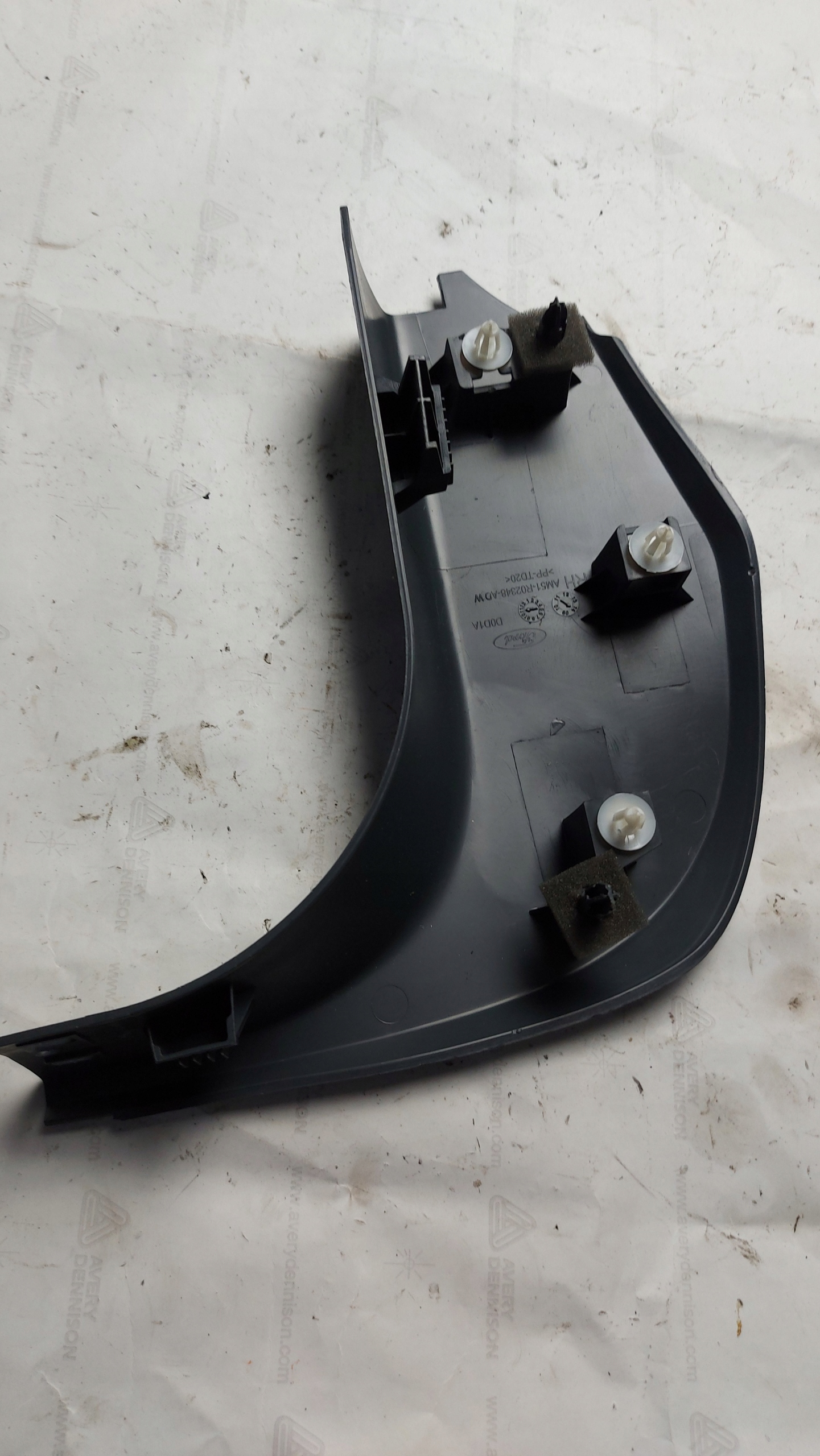 cover pillar trim A right lower spoiler covering FORD GRAND CMAX OE