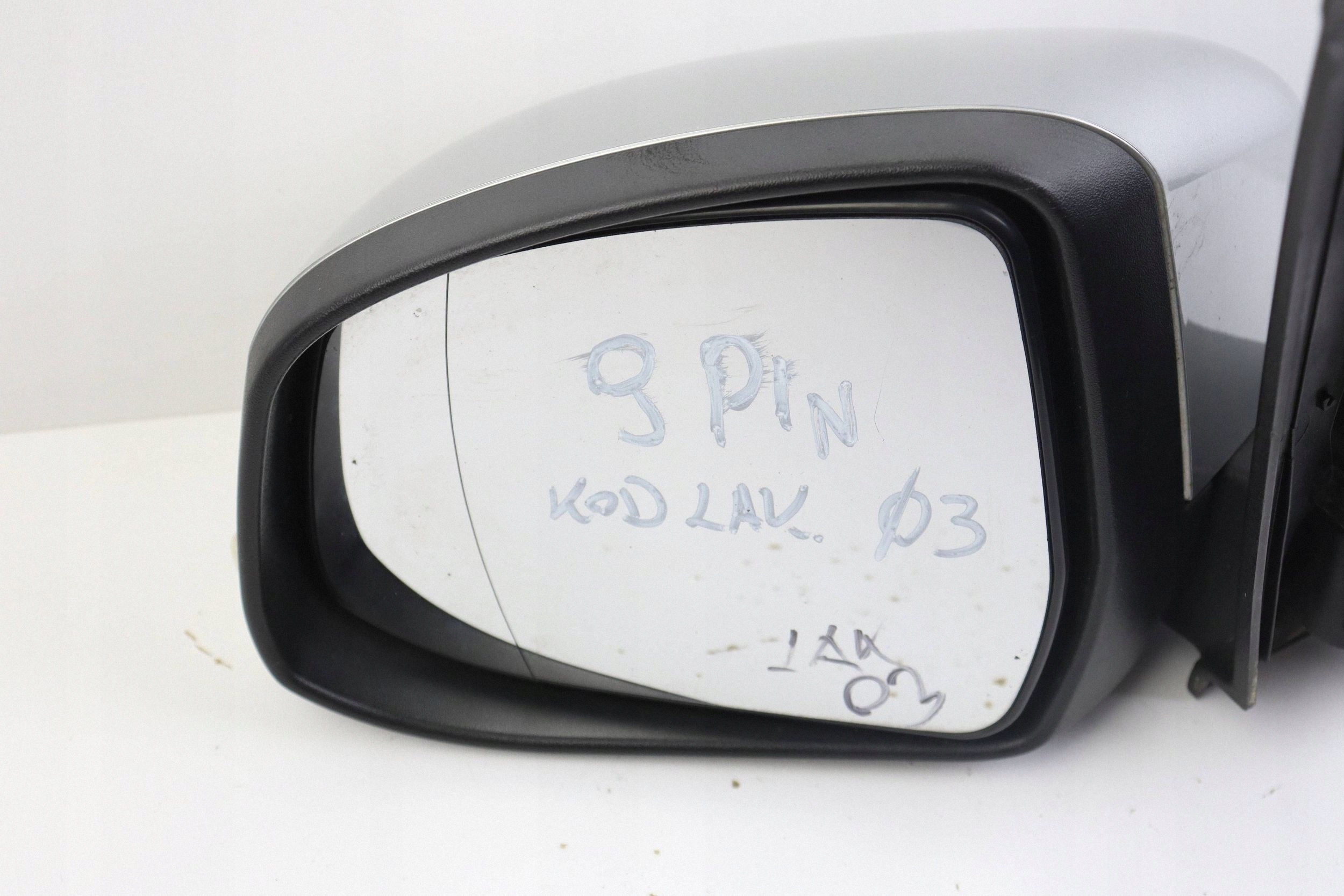 FORD FOCUS MK2 mirror left 9 PIN LAKIER 03 EUROPA E9034440 E9024440