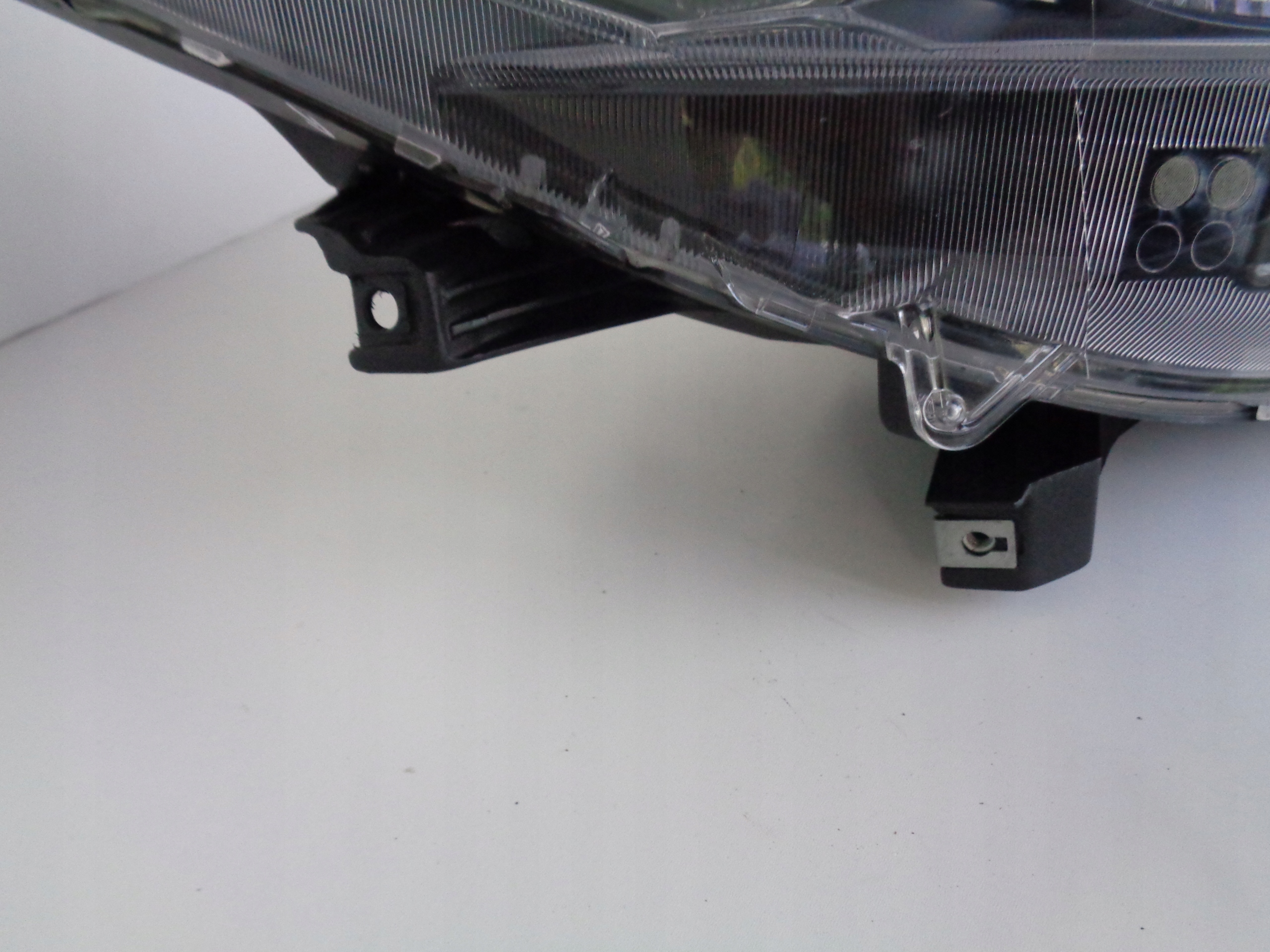 FAR DESNA MITSUBISHI ECLIPSE CROSS 17- LED