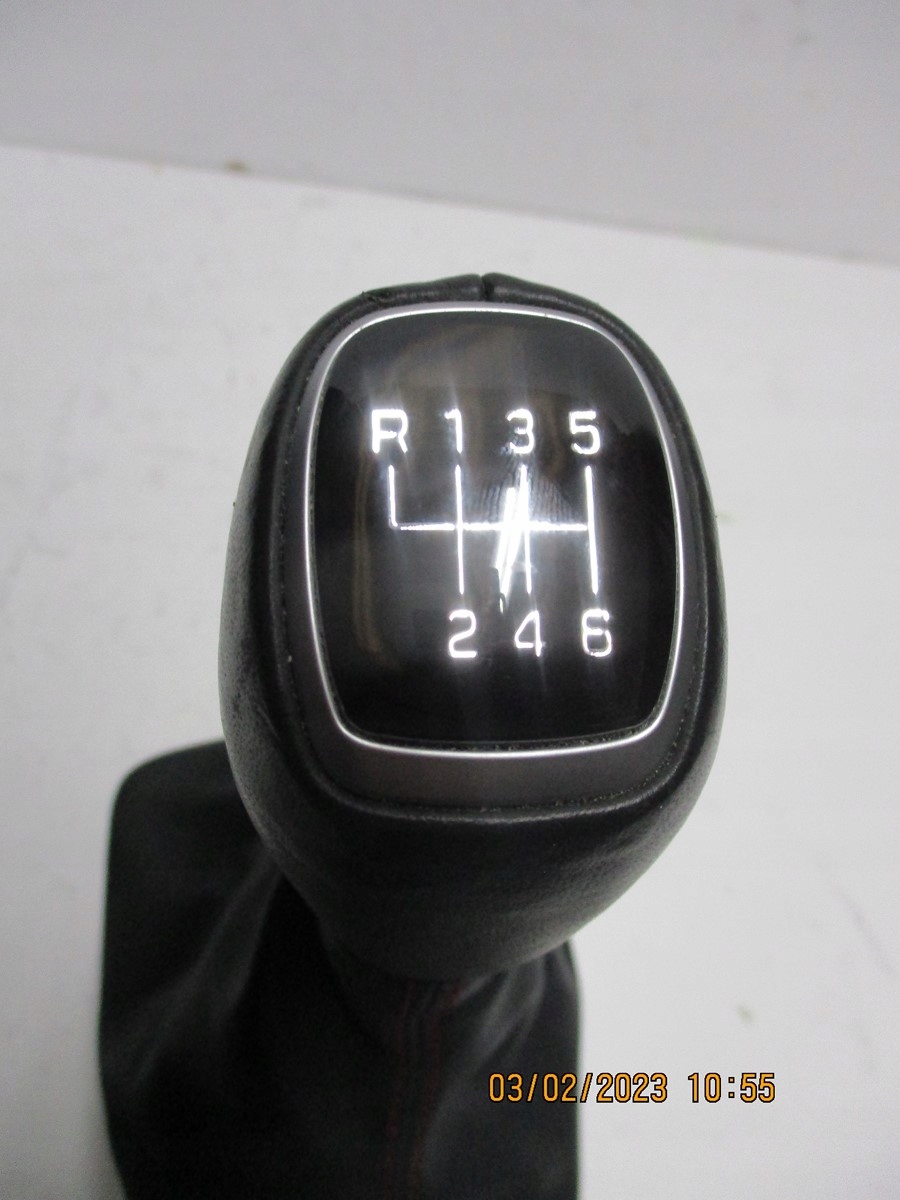 knob trim HYUNDAI KONA M32