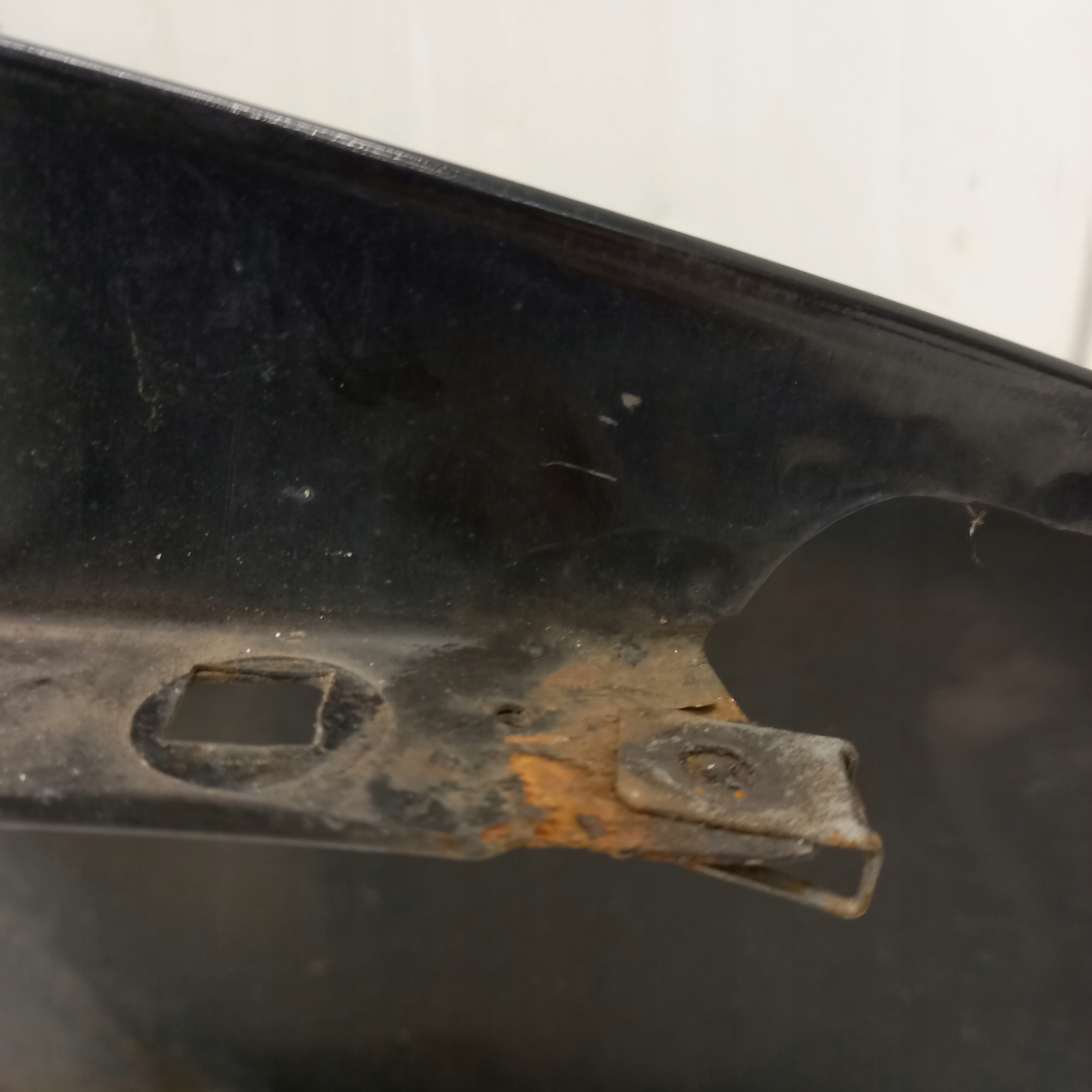 fender left front MERCEDES-BENZ E-KLASA W210
