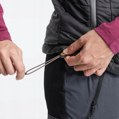 Kamizelka trekkingowa damska Forclaz MT100 Kolor czarny