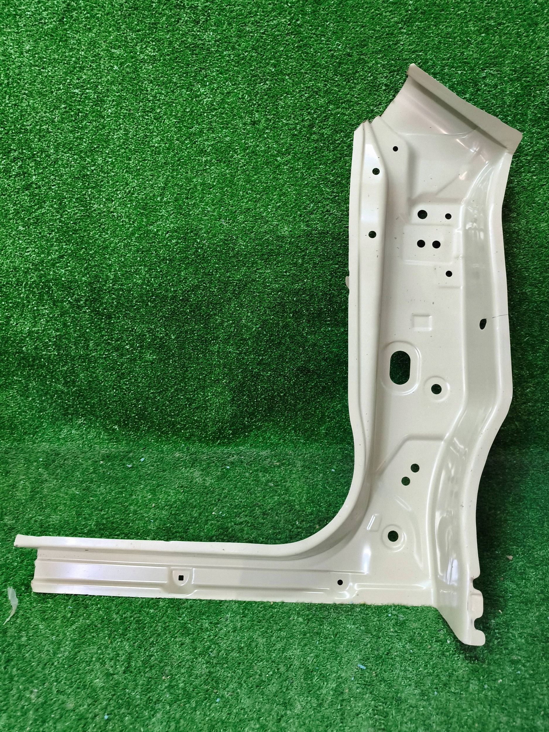 pillar threshold left SUZUKI VITARA III 14- NR.SP653