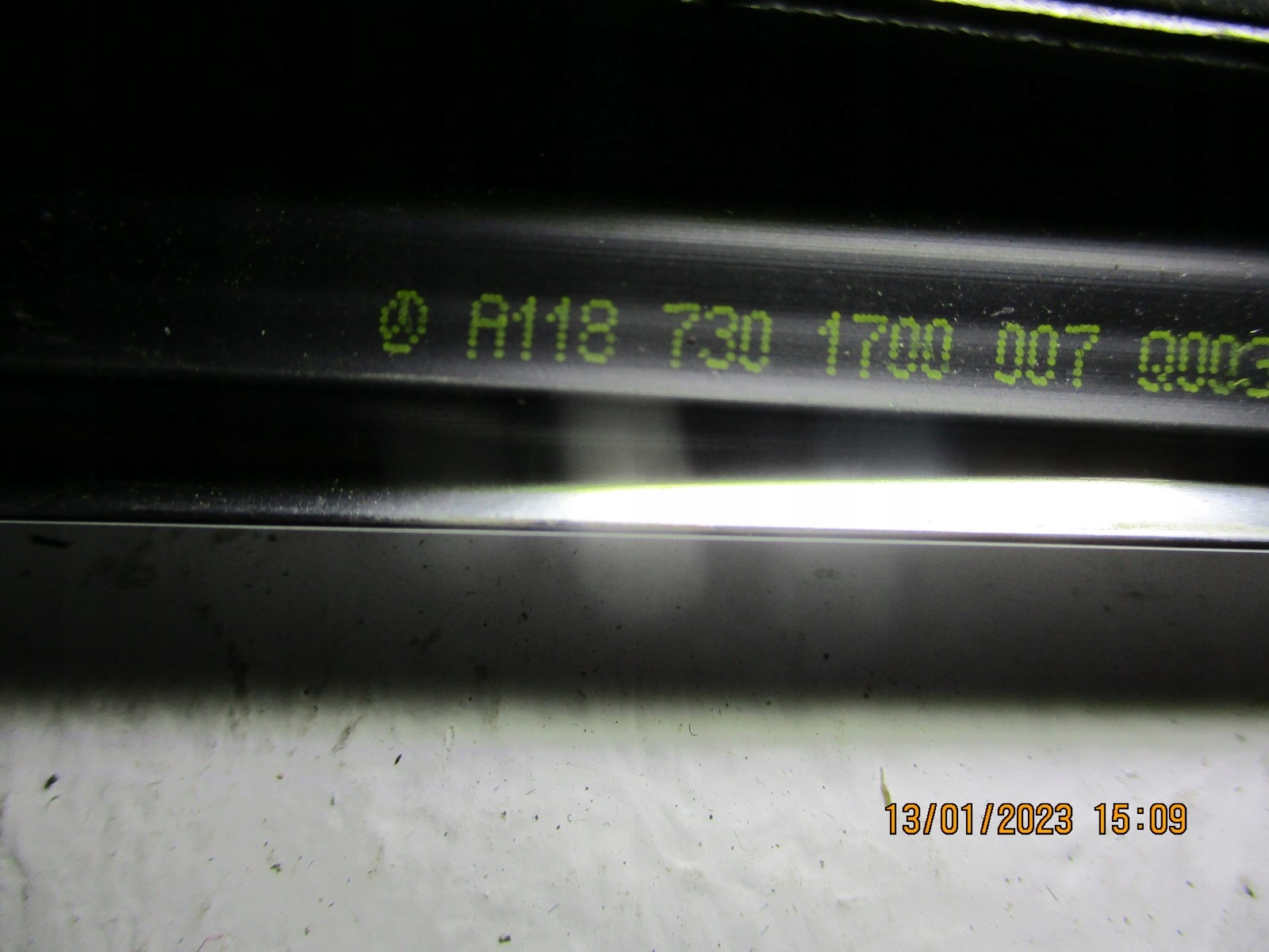 moulding dust MERCEDES CLA A118 A1187301700