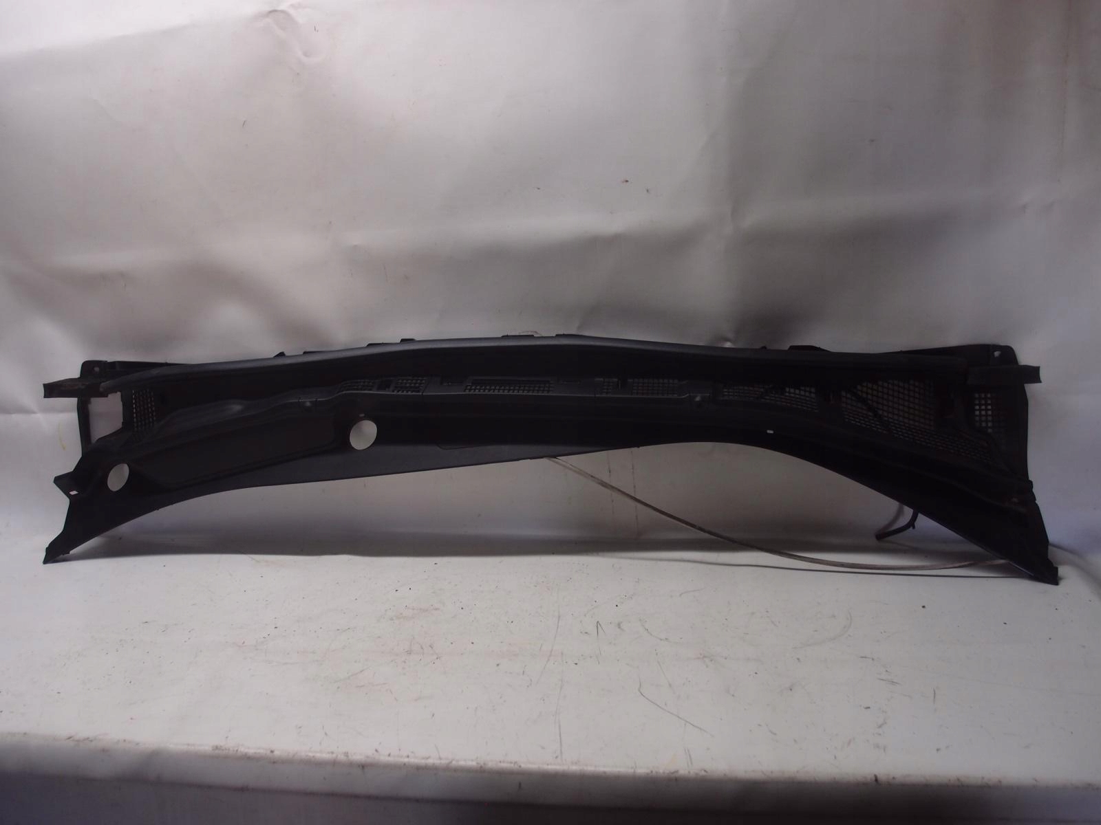 PODSZYBIE PLASTIKOWE NISSAN LEAF II 668625SA0A