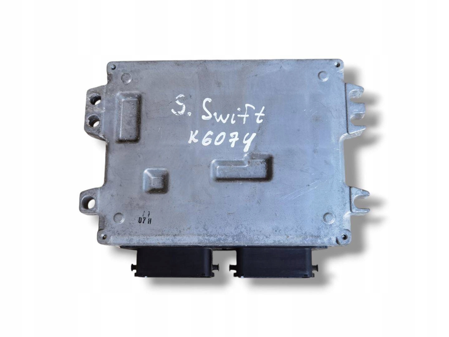control unit of the engine Suzuki Swift 3 2007 33920-62J0