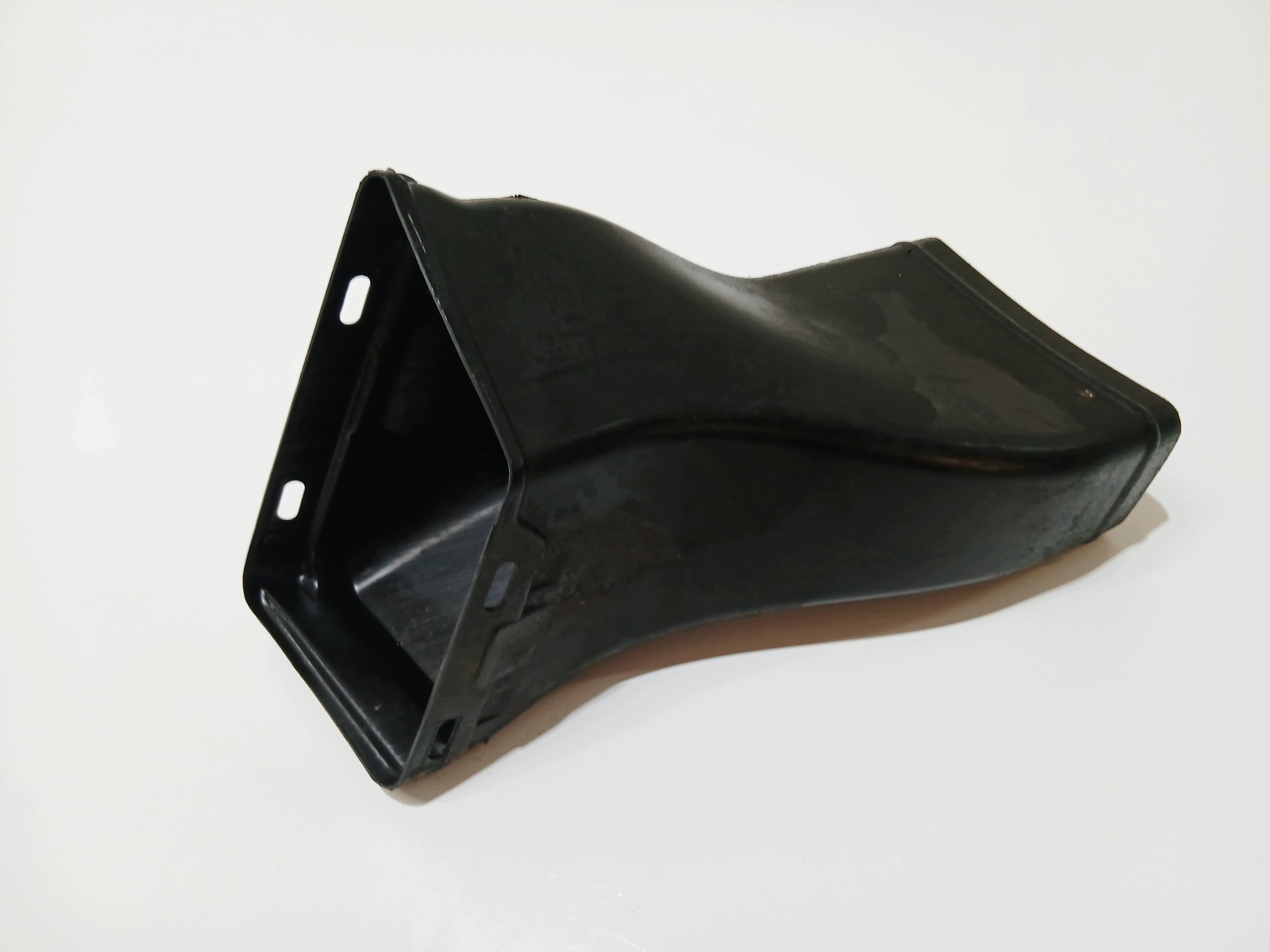 drain intake air disc left BMW E60 E61 LCI OE 7178085 (0000365)