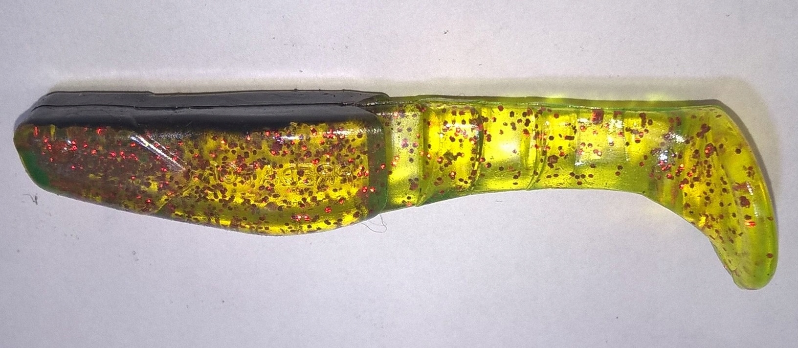 

Manns Predator 5,5cm Żółty fluo czerw.brok. cz. gr