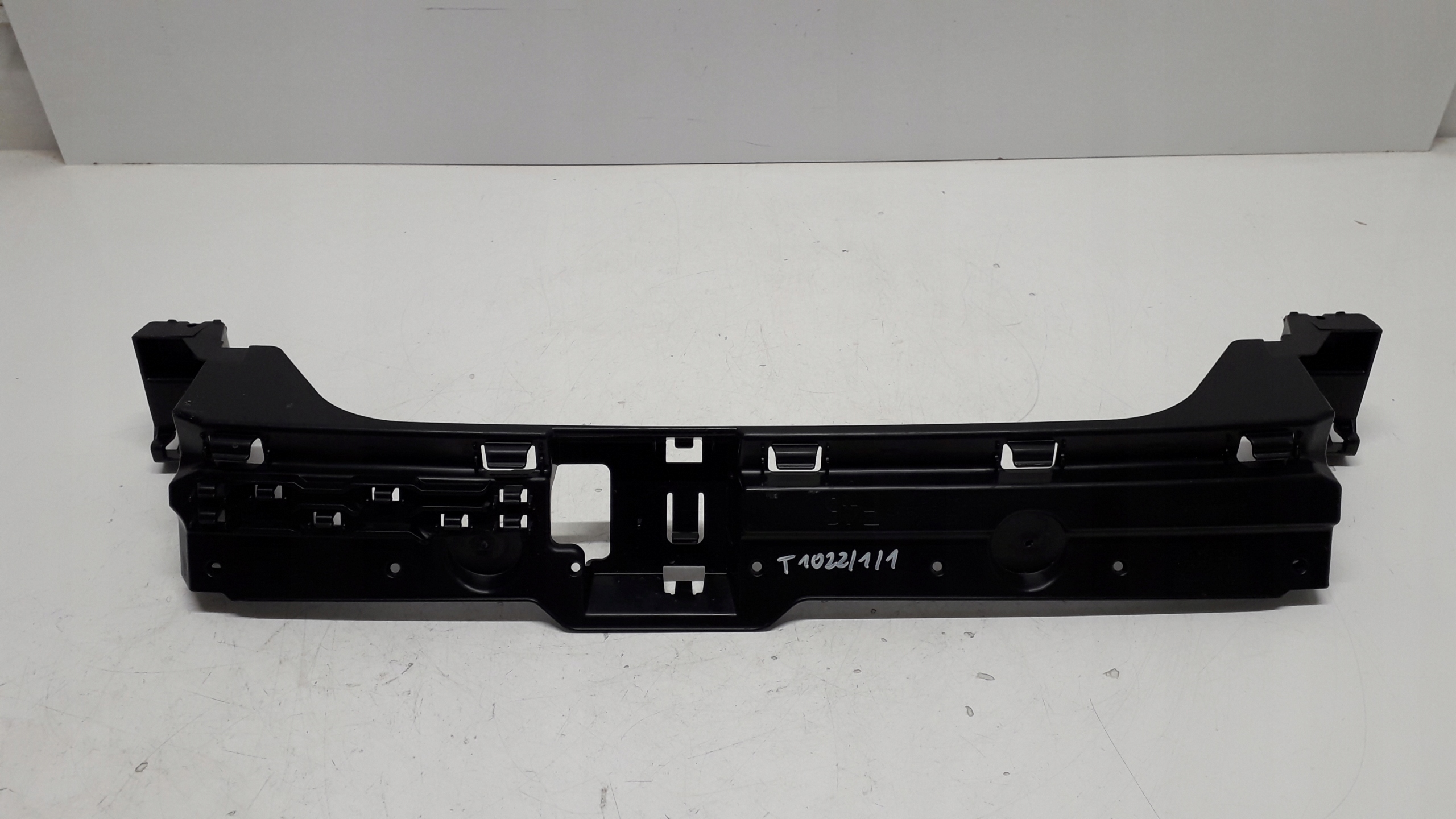 BMW 2 F46 WZMOCNIENIE ZDERZAKA TYLNEGO 7372629