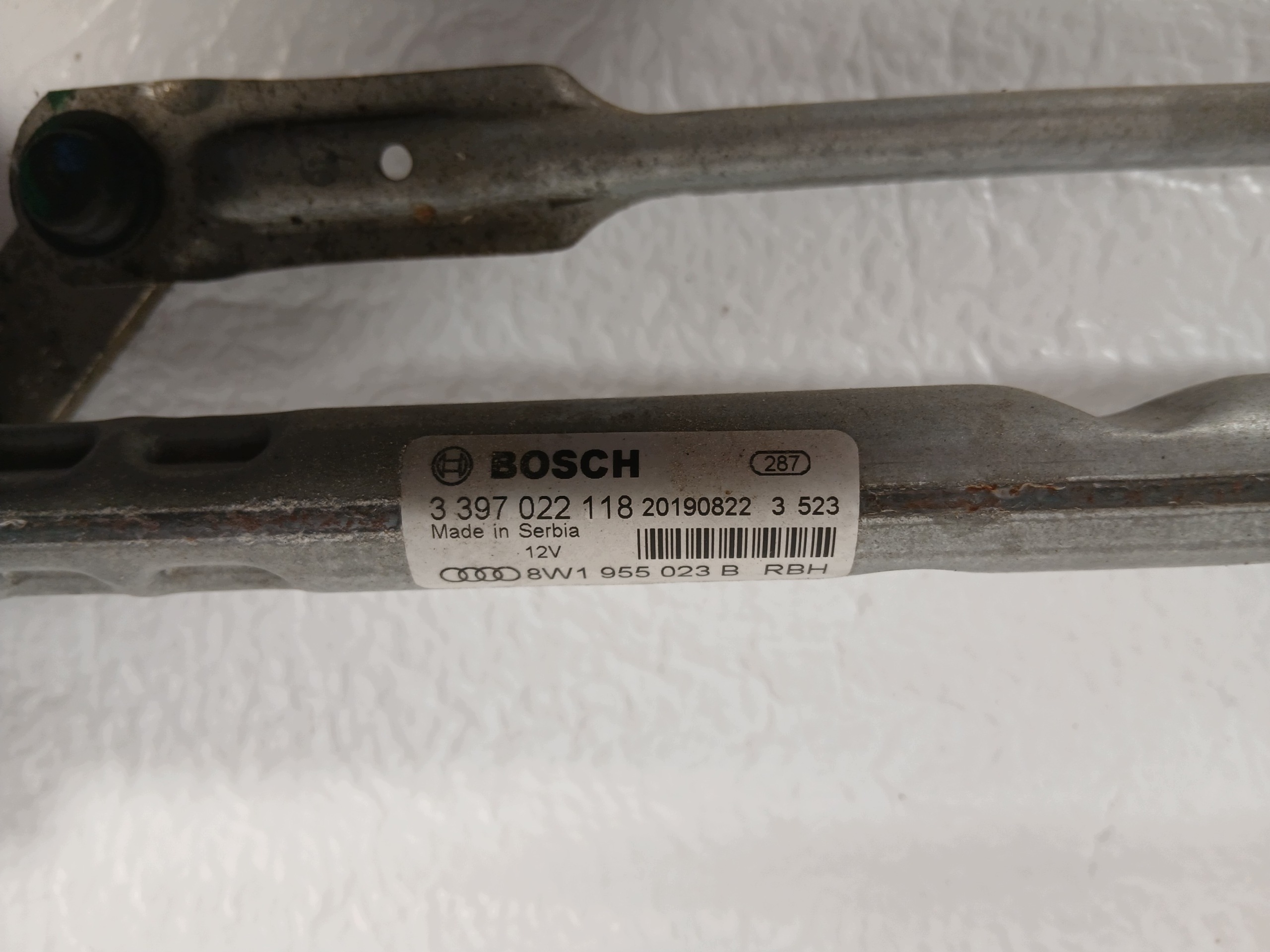 AUDI A4 B9 LIFT Wischergestänge 8W1955119A