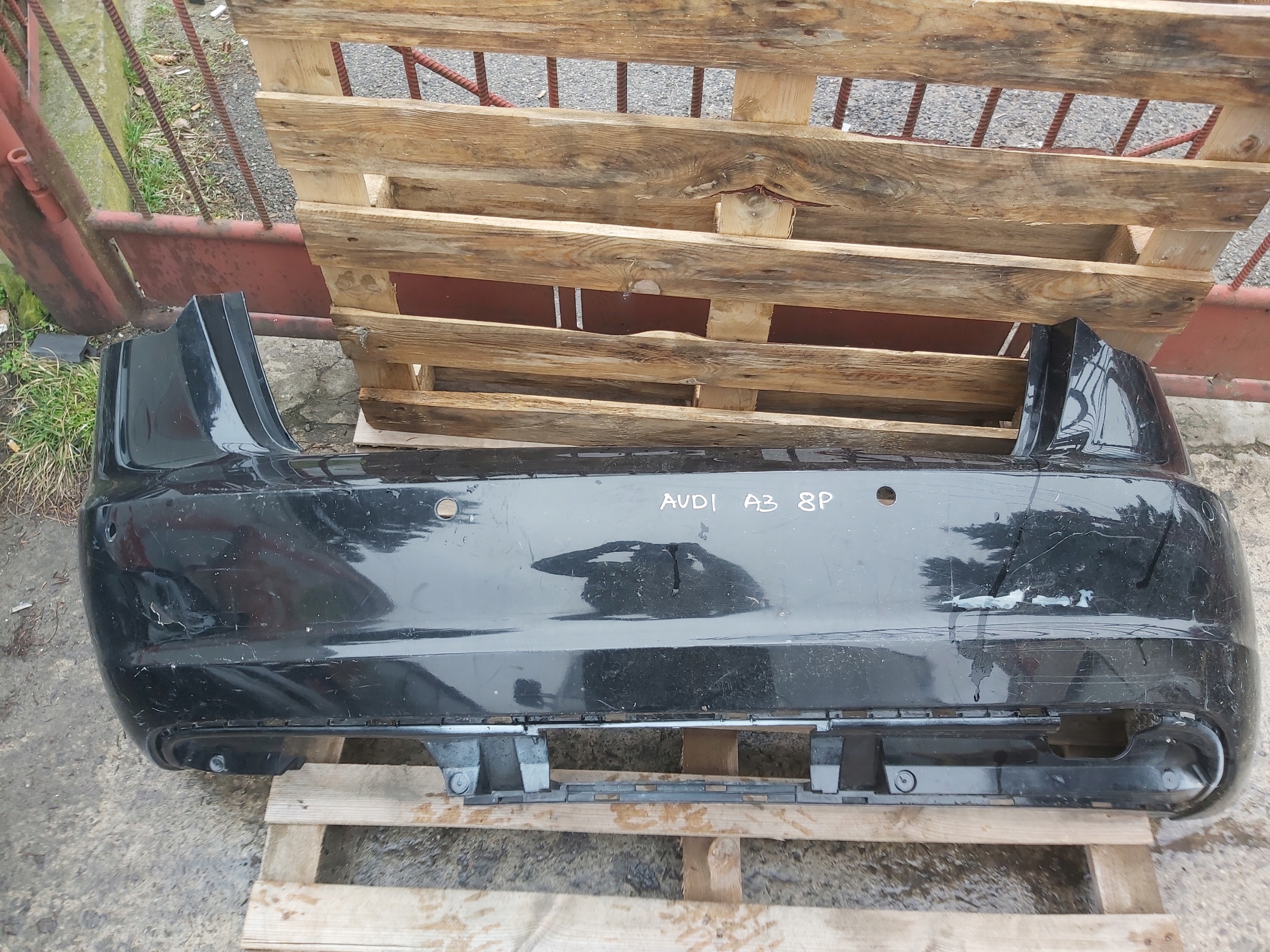 PARAURTI POSTERIORE AUDI A3 8P SENSORI PARCHEGGIO PDC