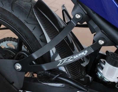 EH0063BK - Кріплення вихлопу RG YAMAHA YZF-R25/YZF-R3 BLACK