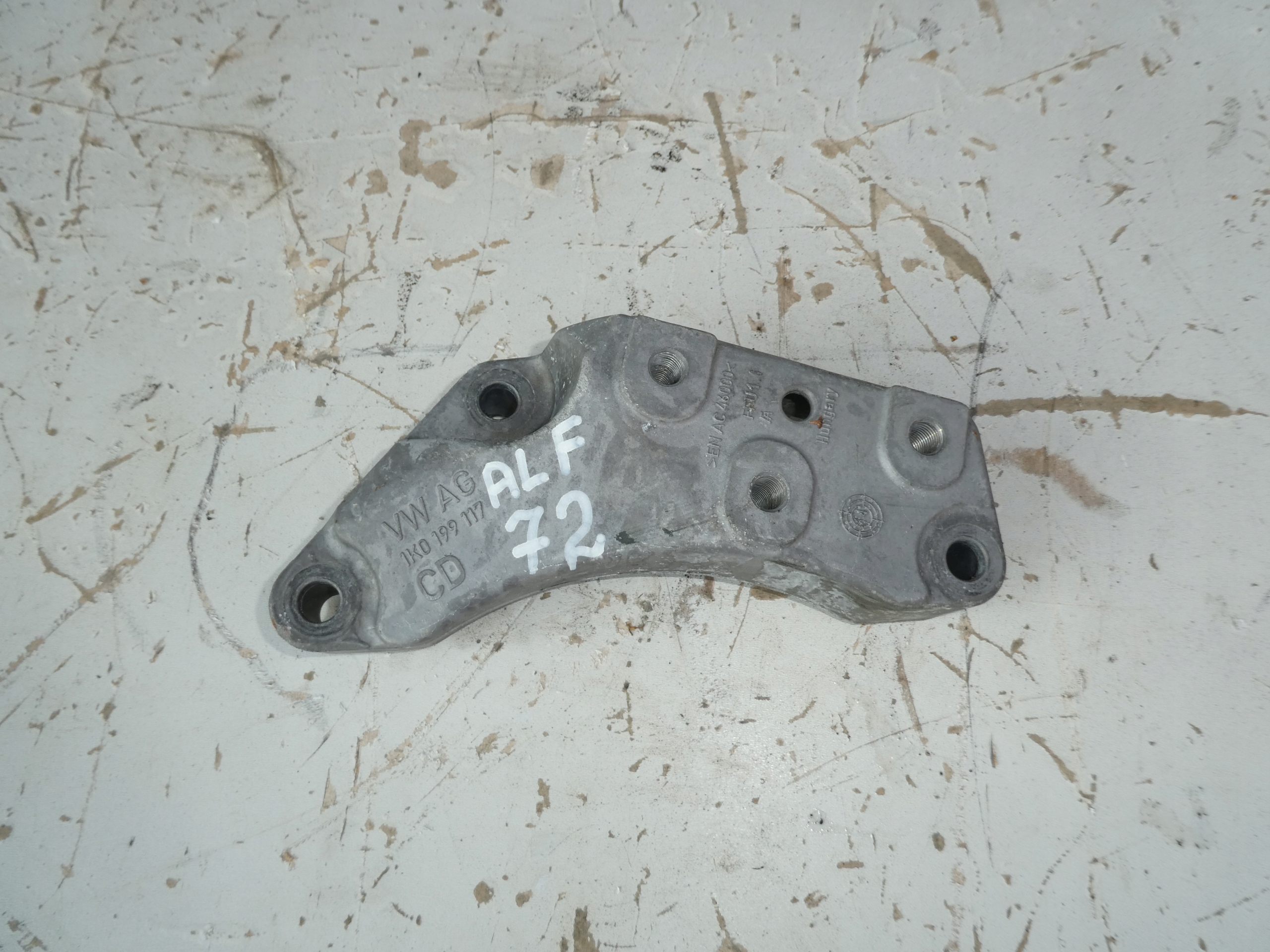 Getriebehalter getriebe 1K0199117 AUDI VW SKODA SEAT