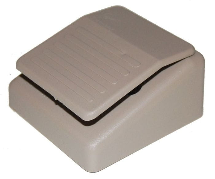 Włącznik nożny pompki wody KEMPINGU KAMPERA