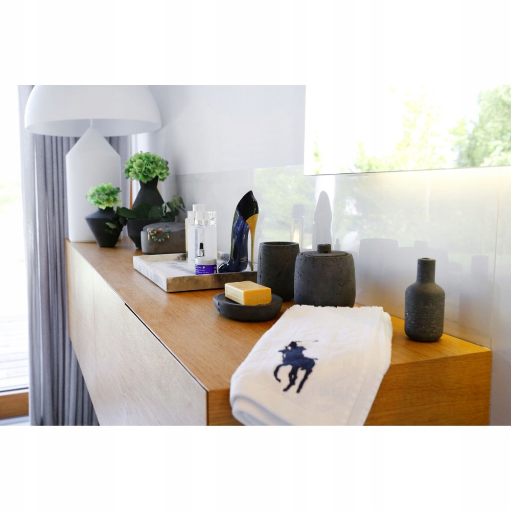 WAZON DZBAN OZDOBNY Z BETONU ARCHITEKTONICZNEGO Kolor biały