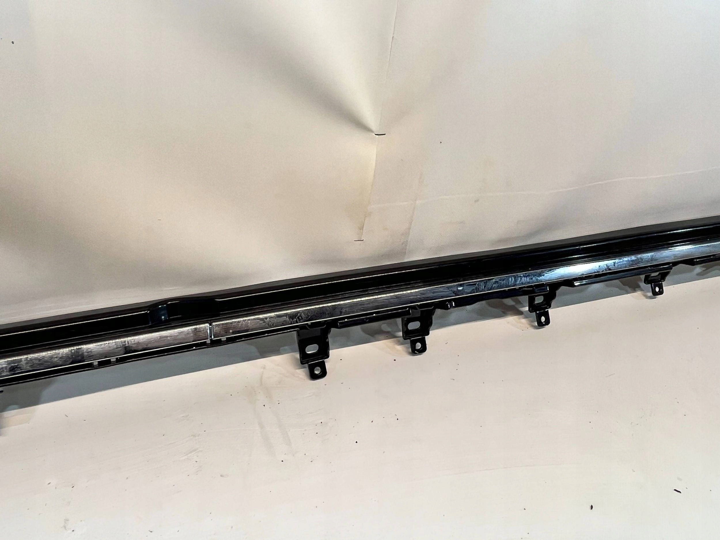 moulding threshold BMW 7 G70 9464152